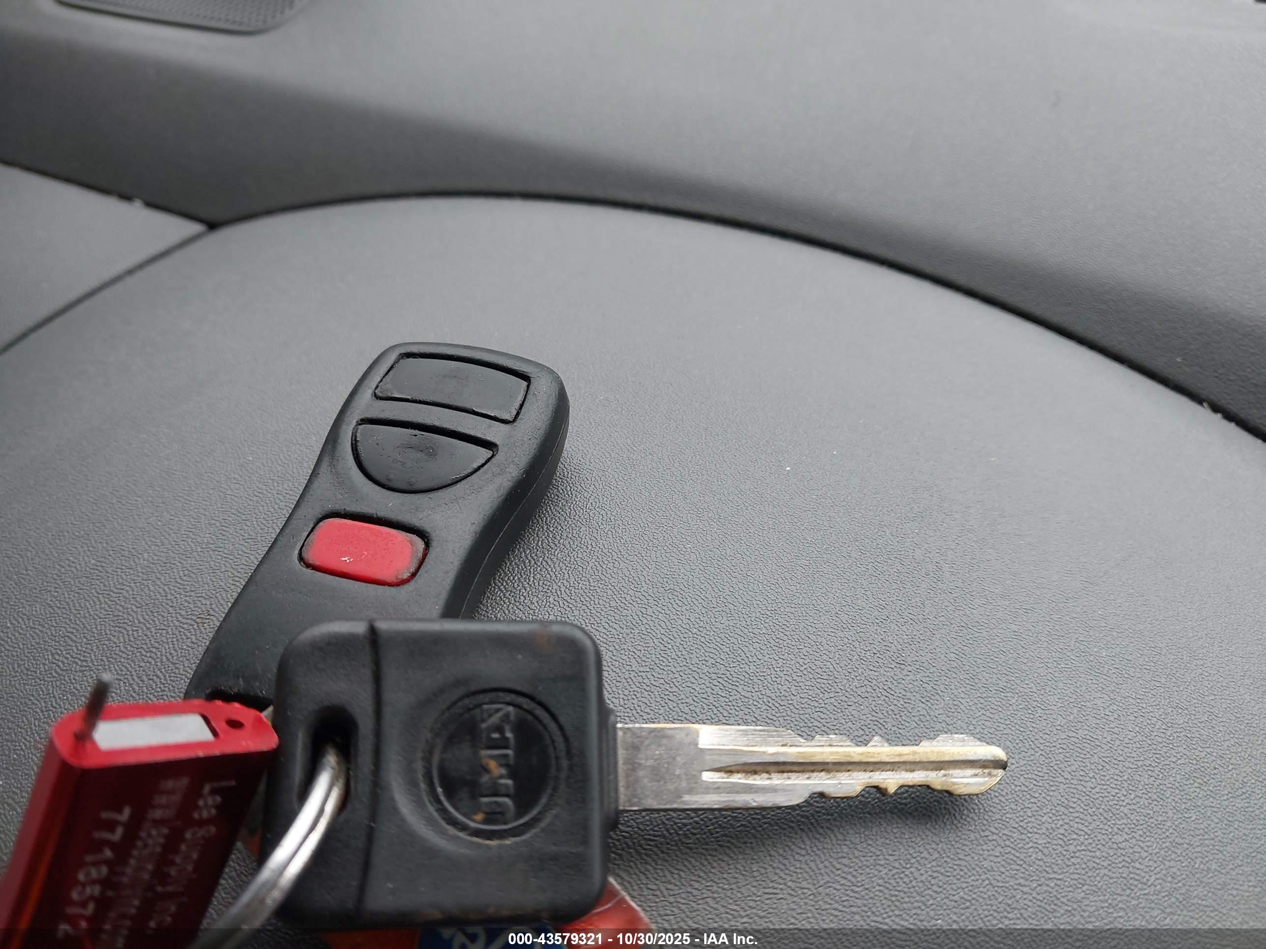 NISSAN FRONTIER image 11