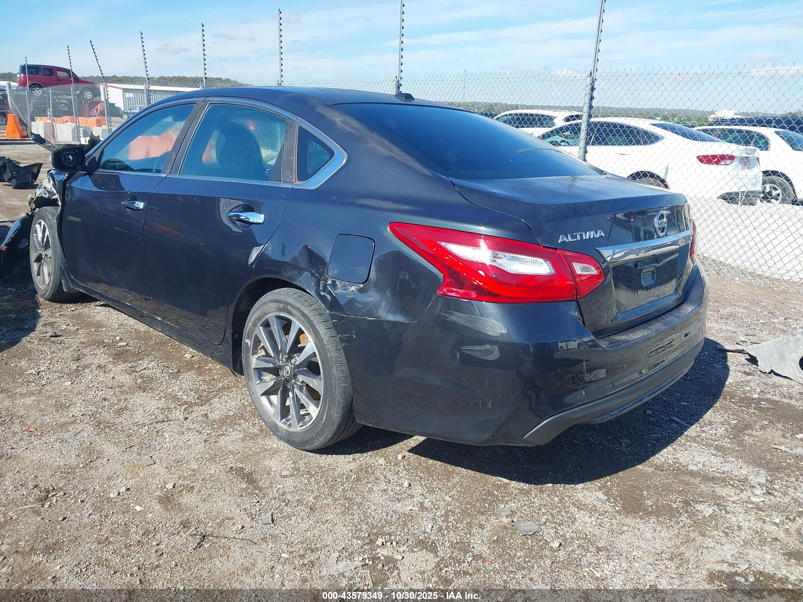 NISSAN ALTIMA image 3