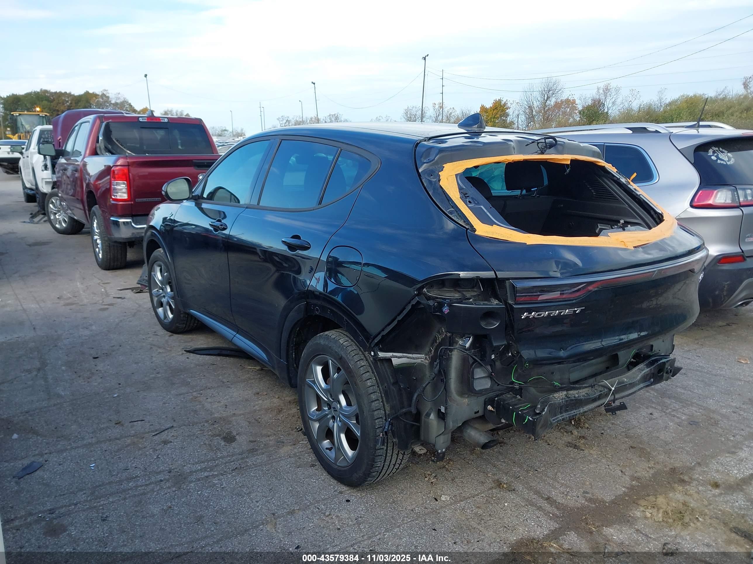 DODGE HORNET image 3
