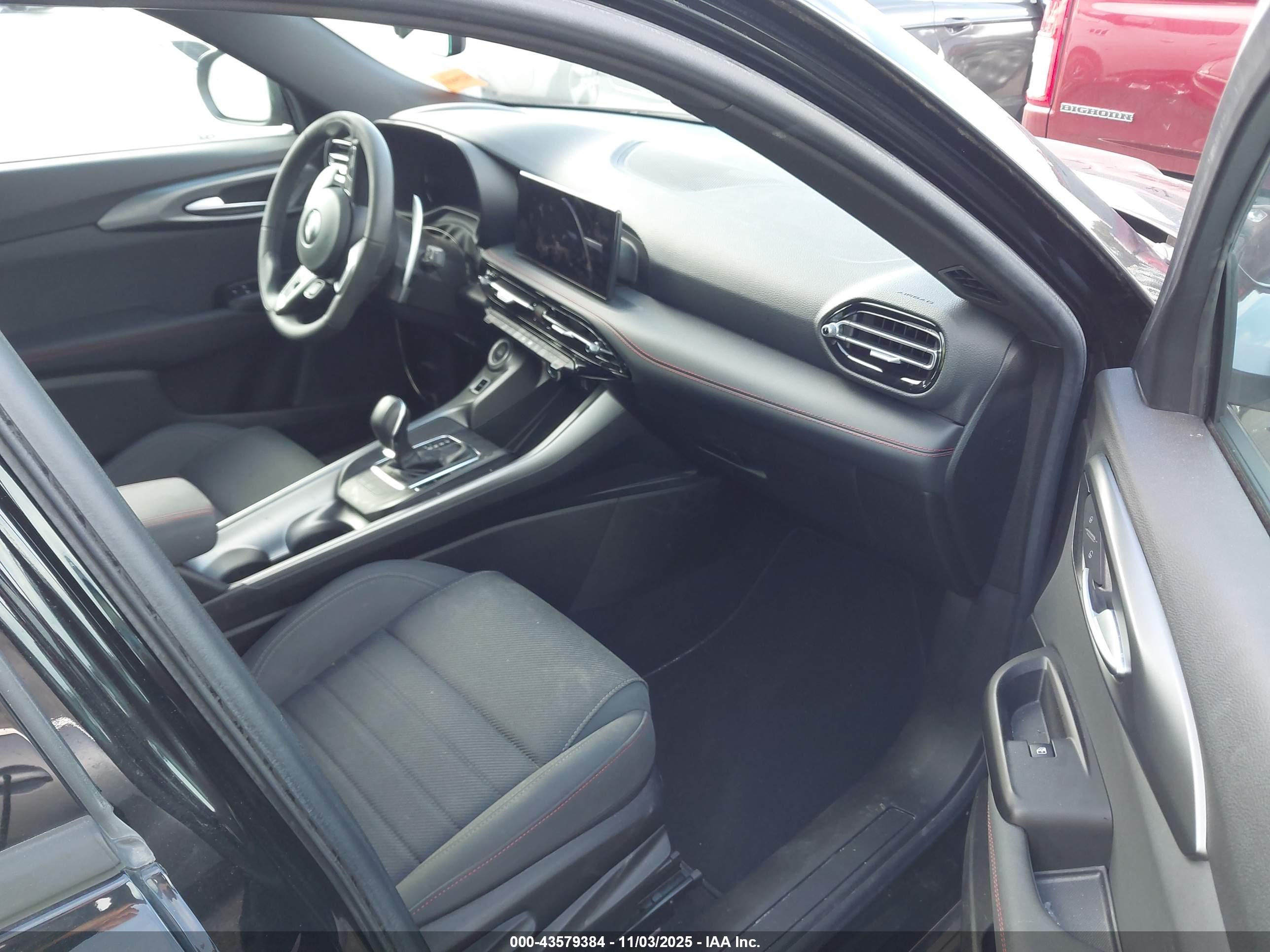 DODGE HORNET image 5
