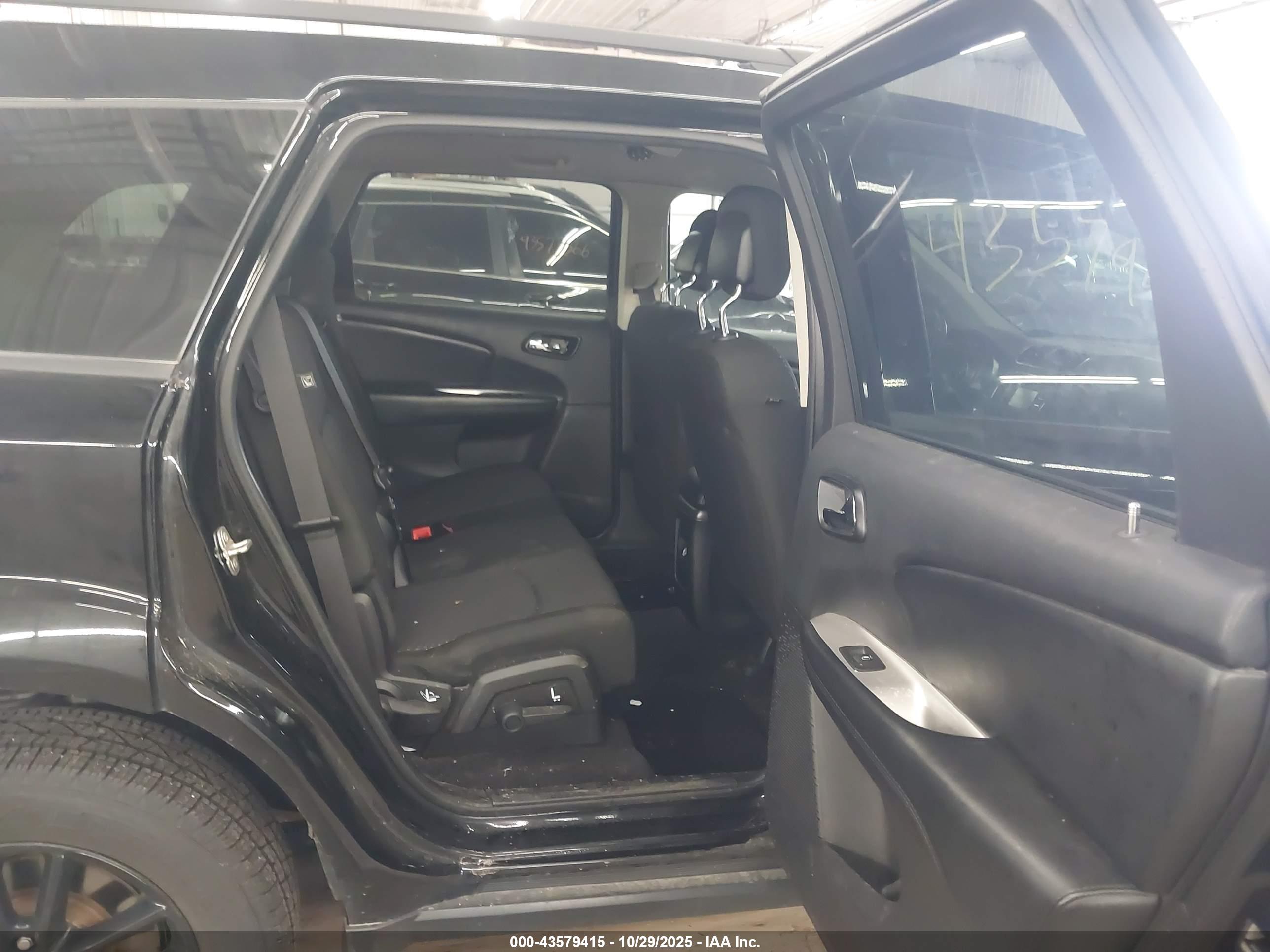 DODGE JOURNEY image 8