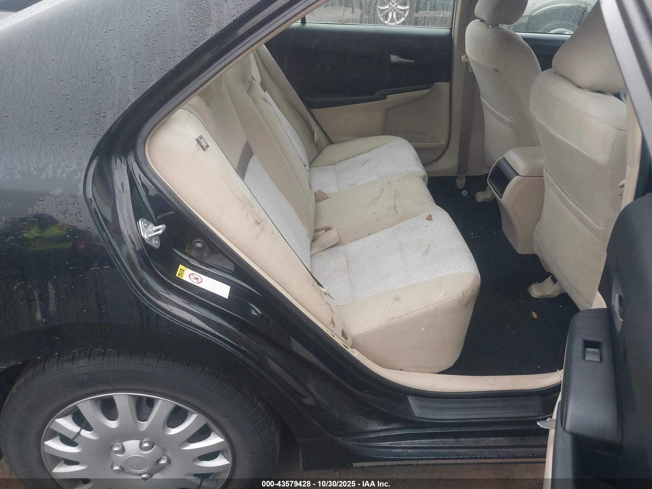 TOYOTA CAMRY image 8