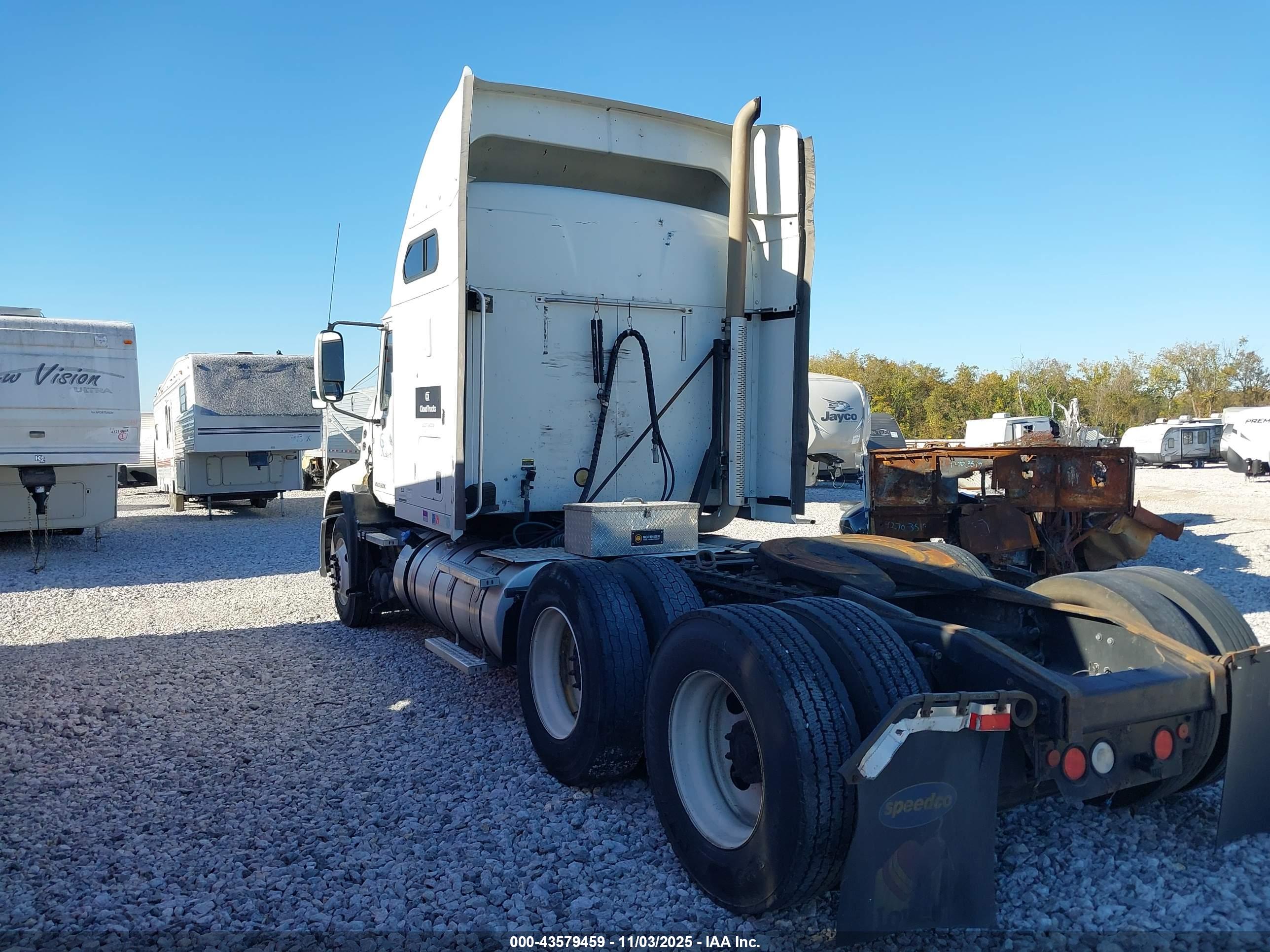 MACK 600 image 3