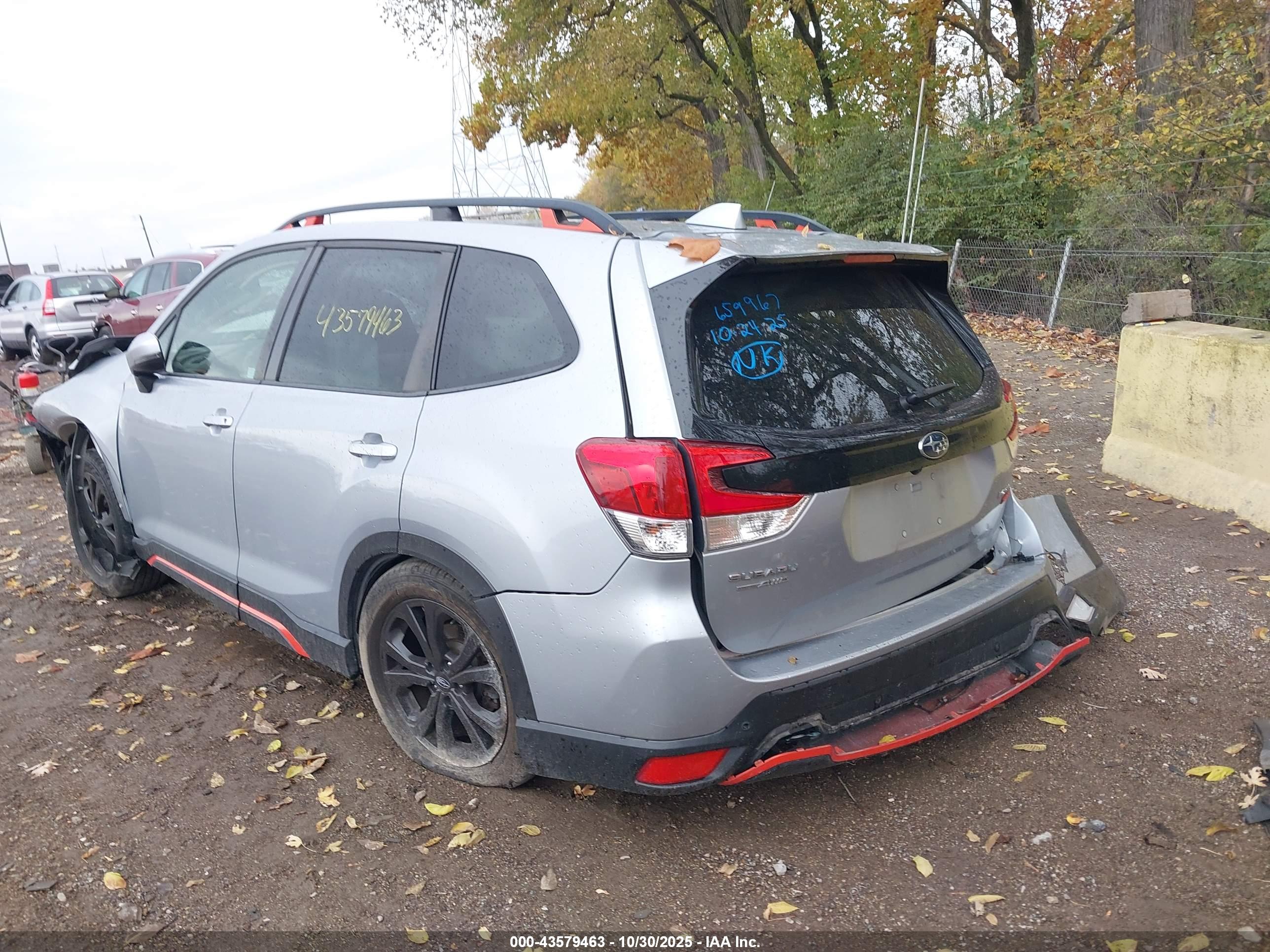 SUBARU FORESTER image 3