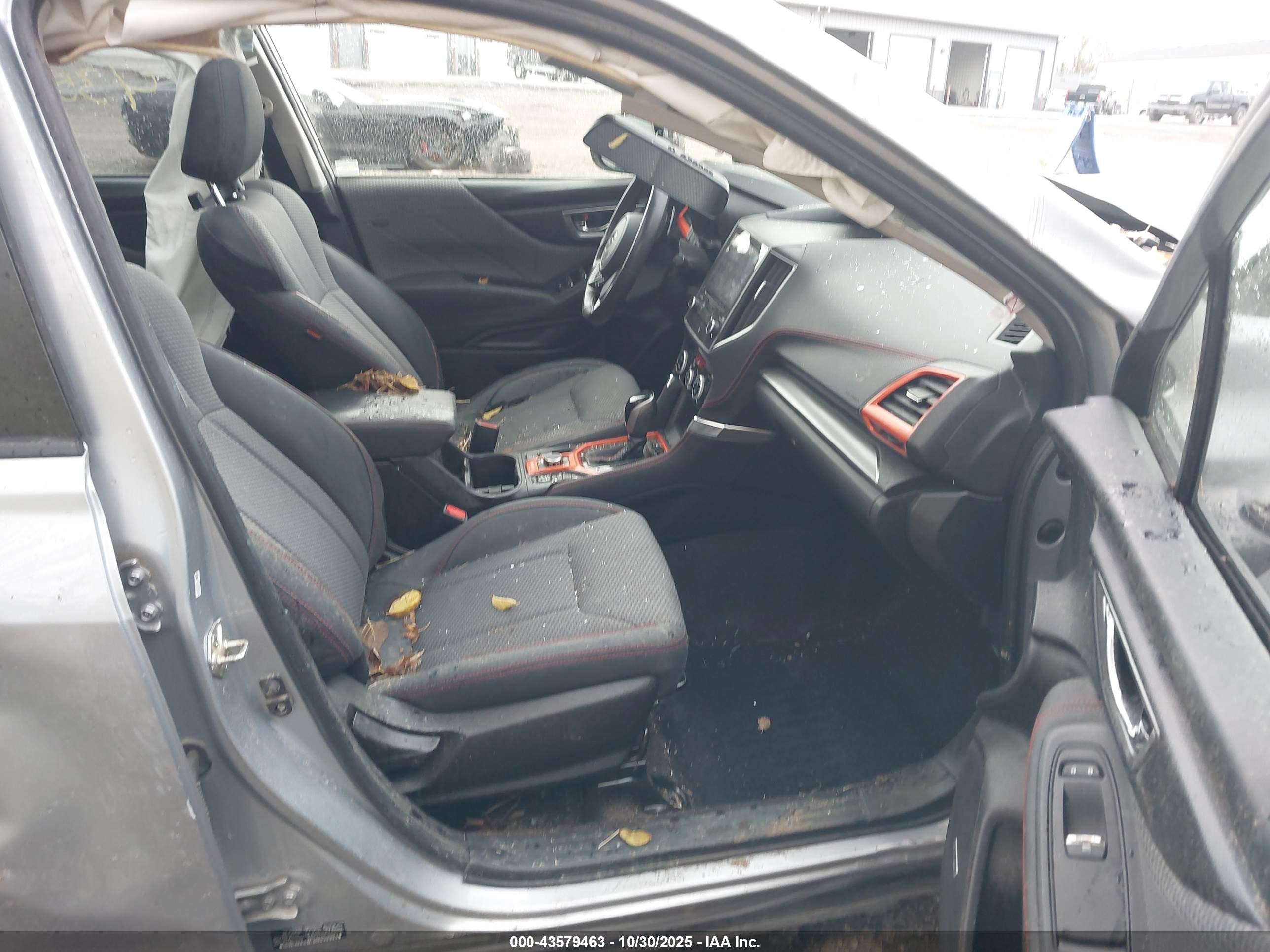 SUBARU FORESTER image 5