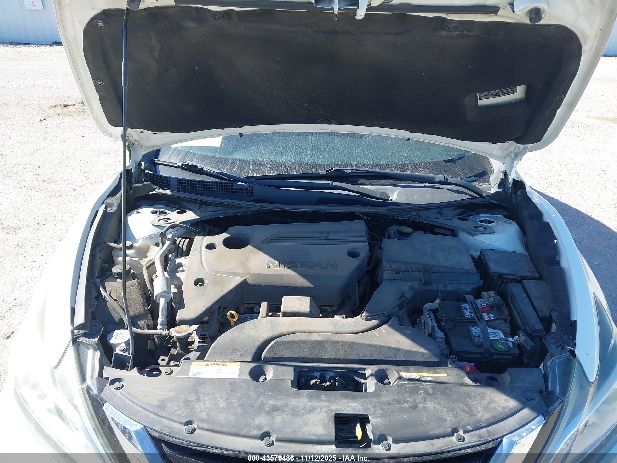 NISSAN ALTIMA image 10