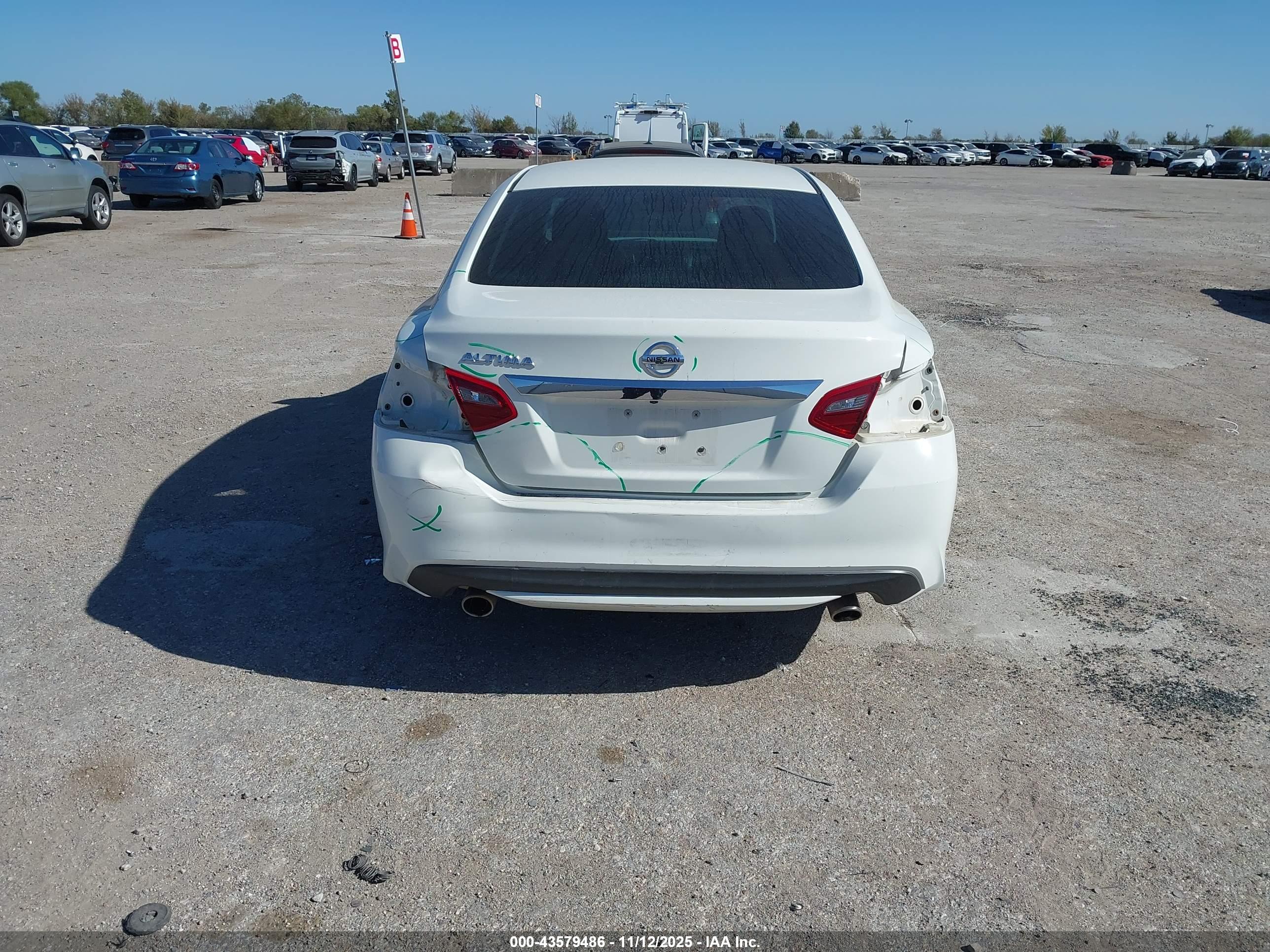 NISSAN ALTIMA image 6