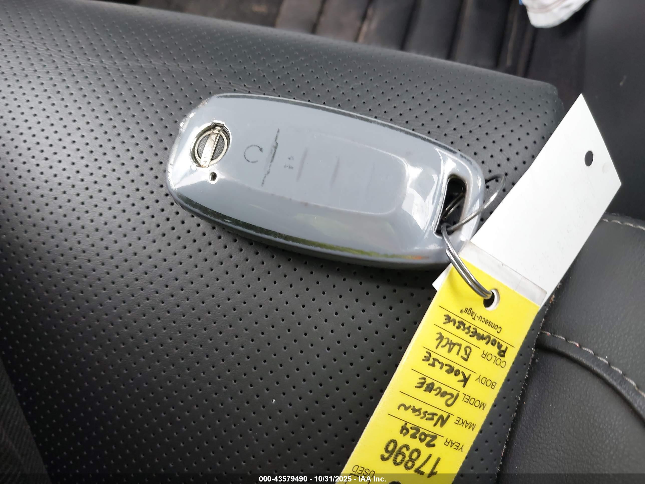 NISSAN ROGUE image 11