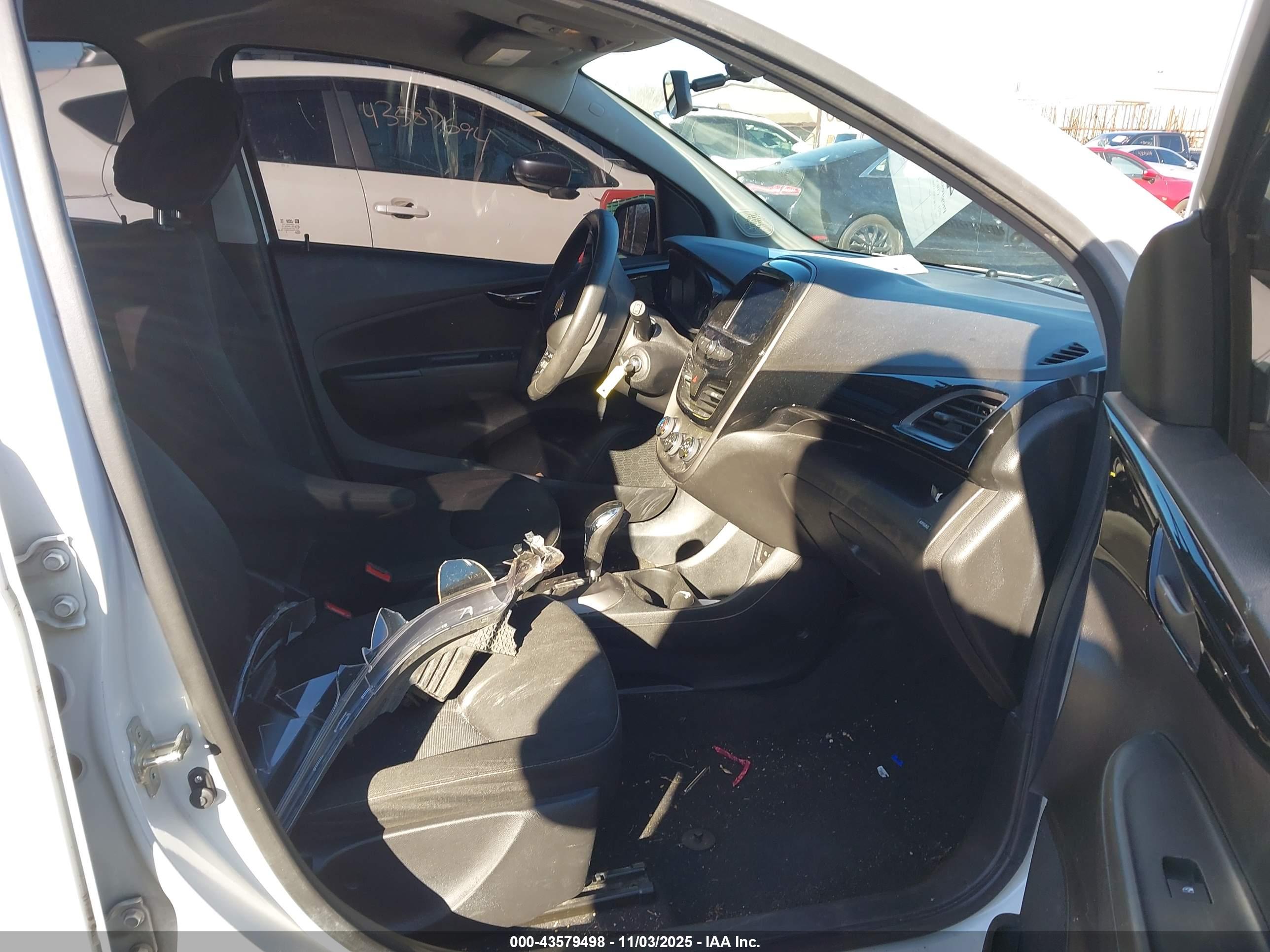 CHEVROLET SPARK image 5
