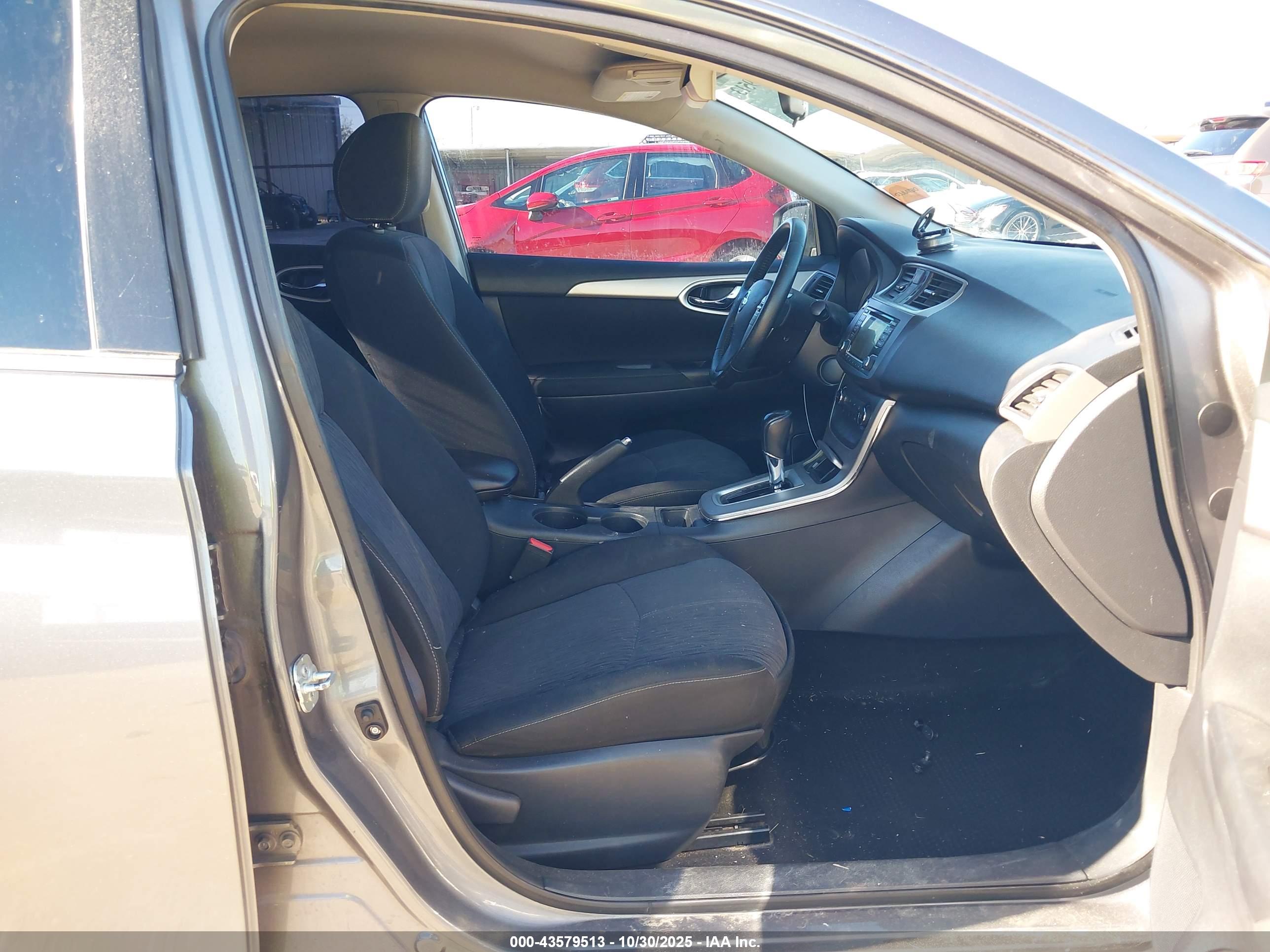 NISSAN SENTRA image 5