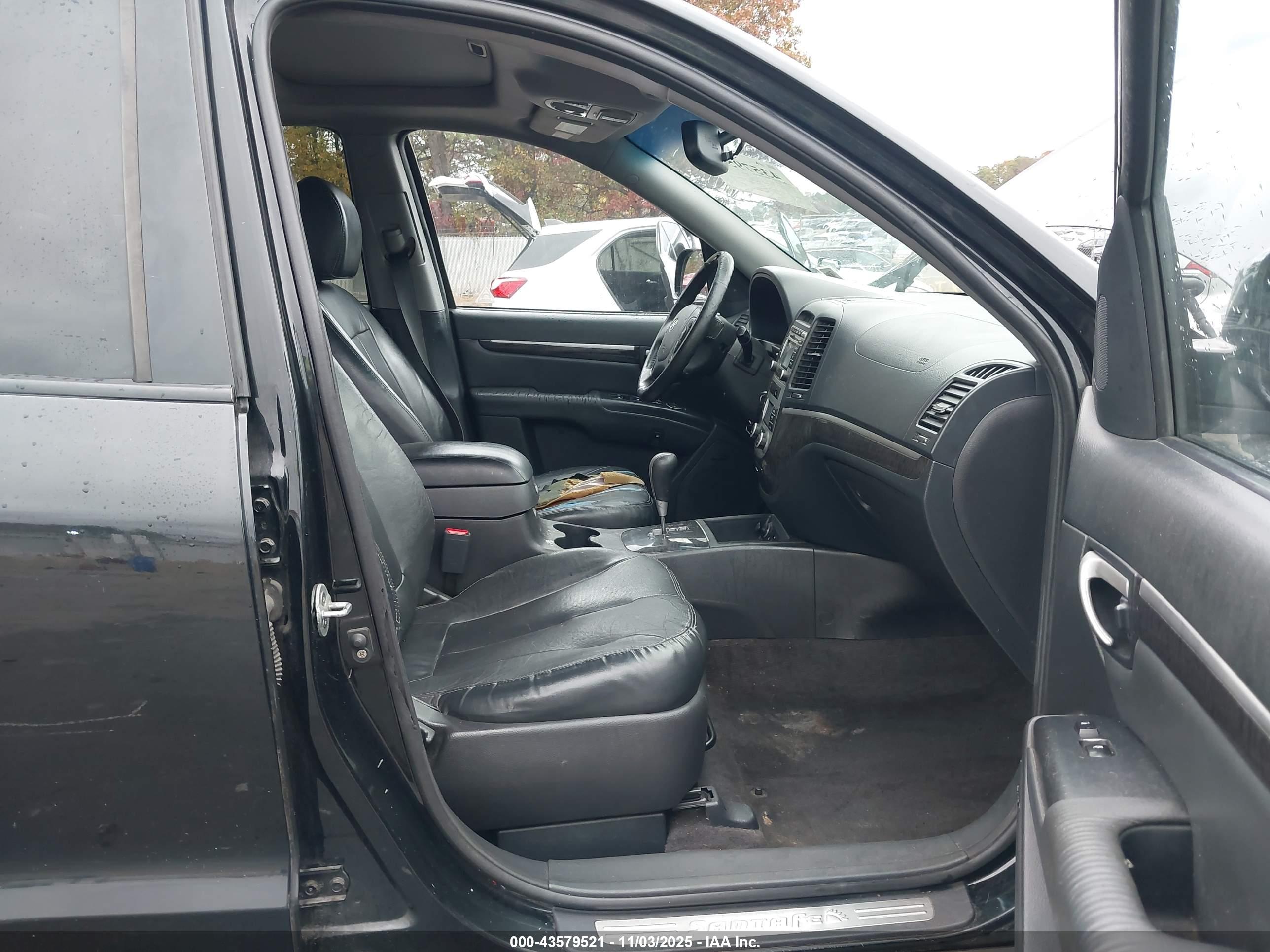 HYUNDAI SANTA image 5