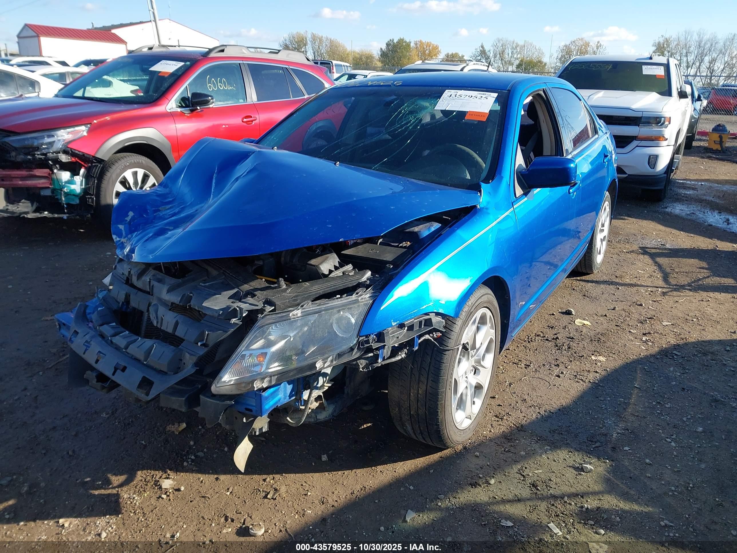 FORD FUSION image 2