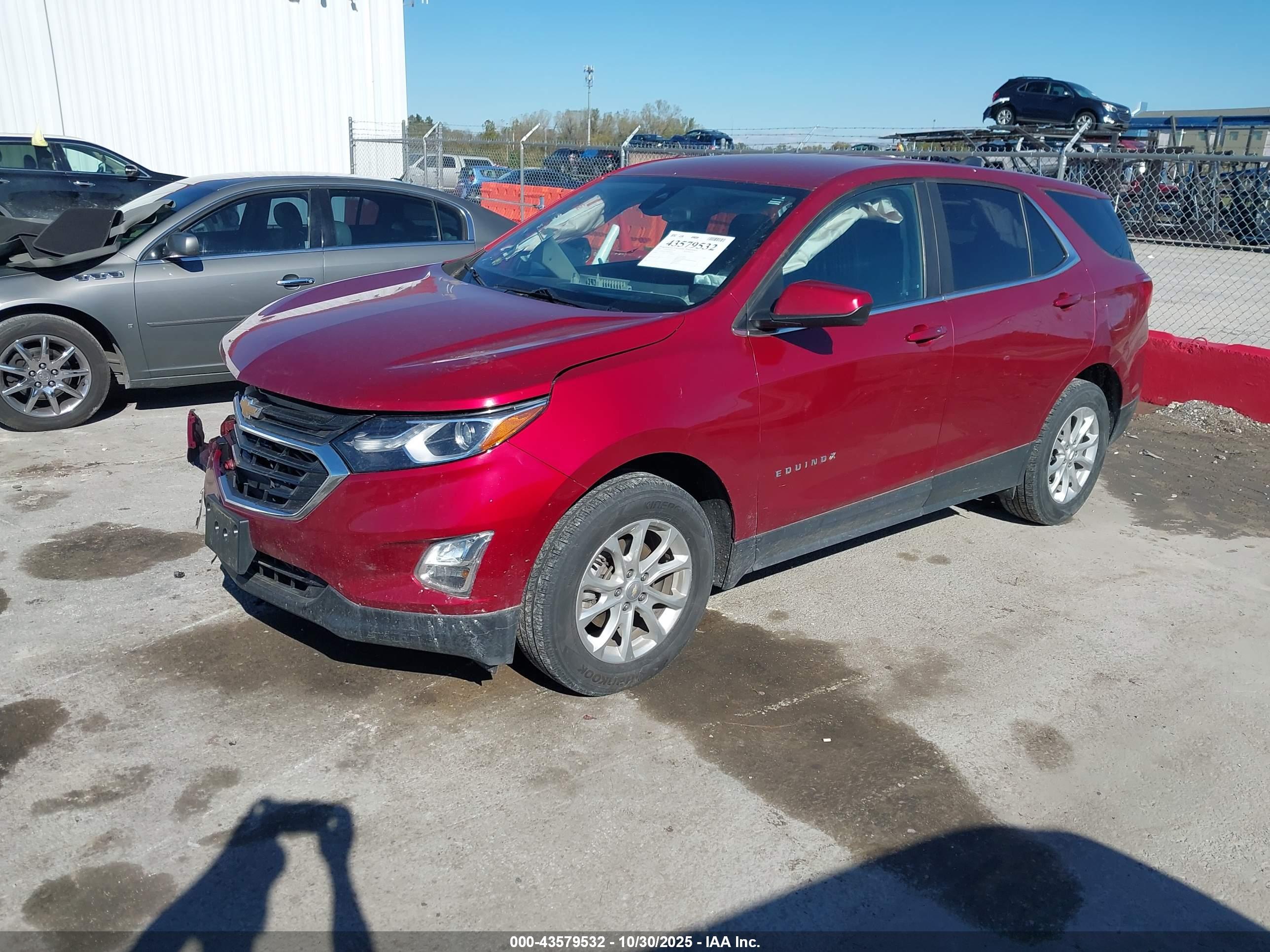 CHEVROLET EQUINOX image 2