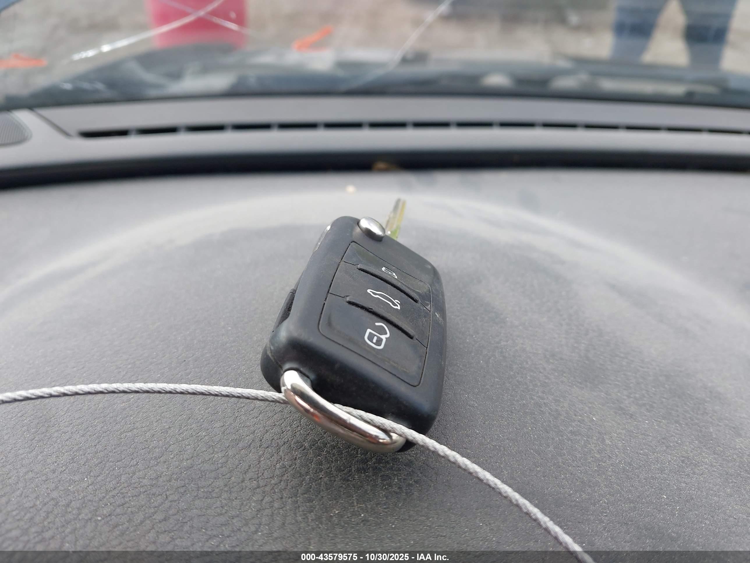 VOLKSWAGEN PASSAT image 11