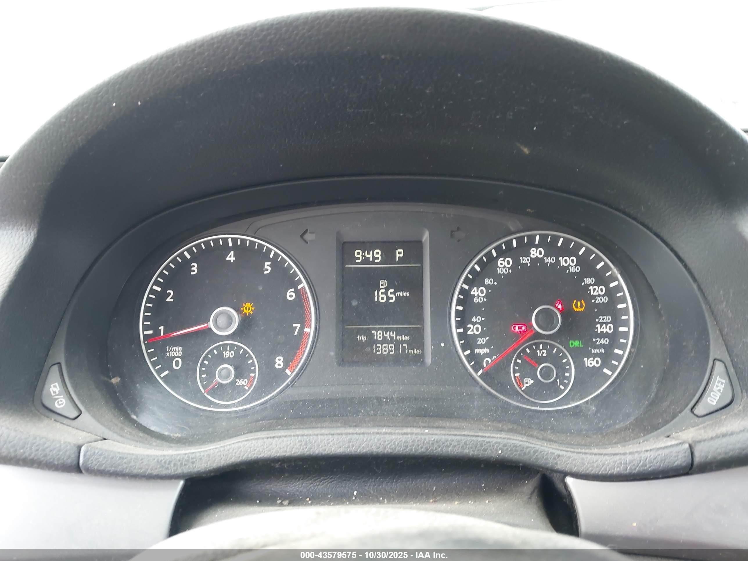 VOLKSWAGEN PASSAT image 7
