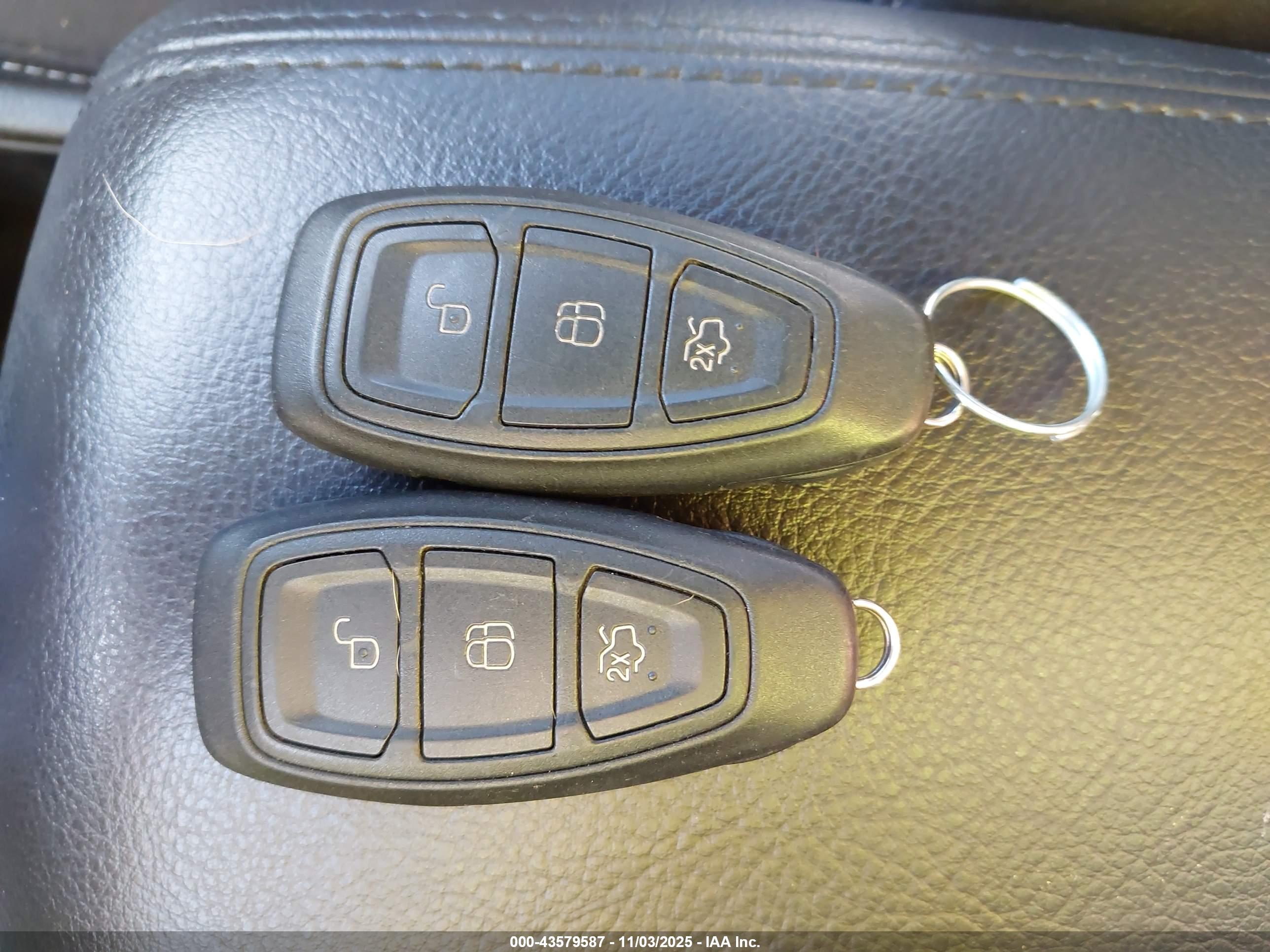 FORD FOCUS image 11