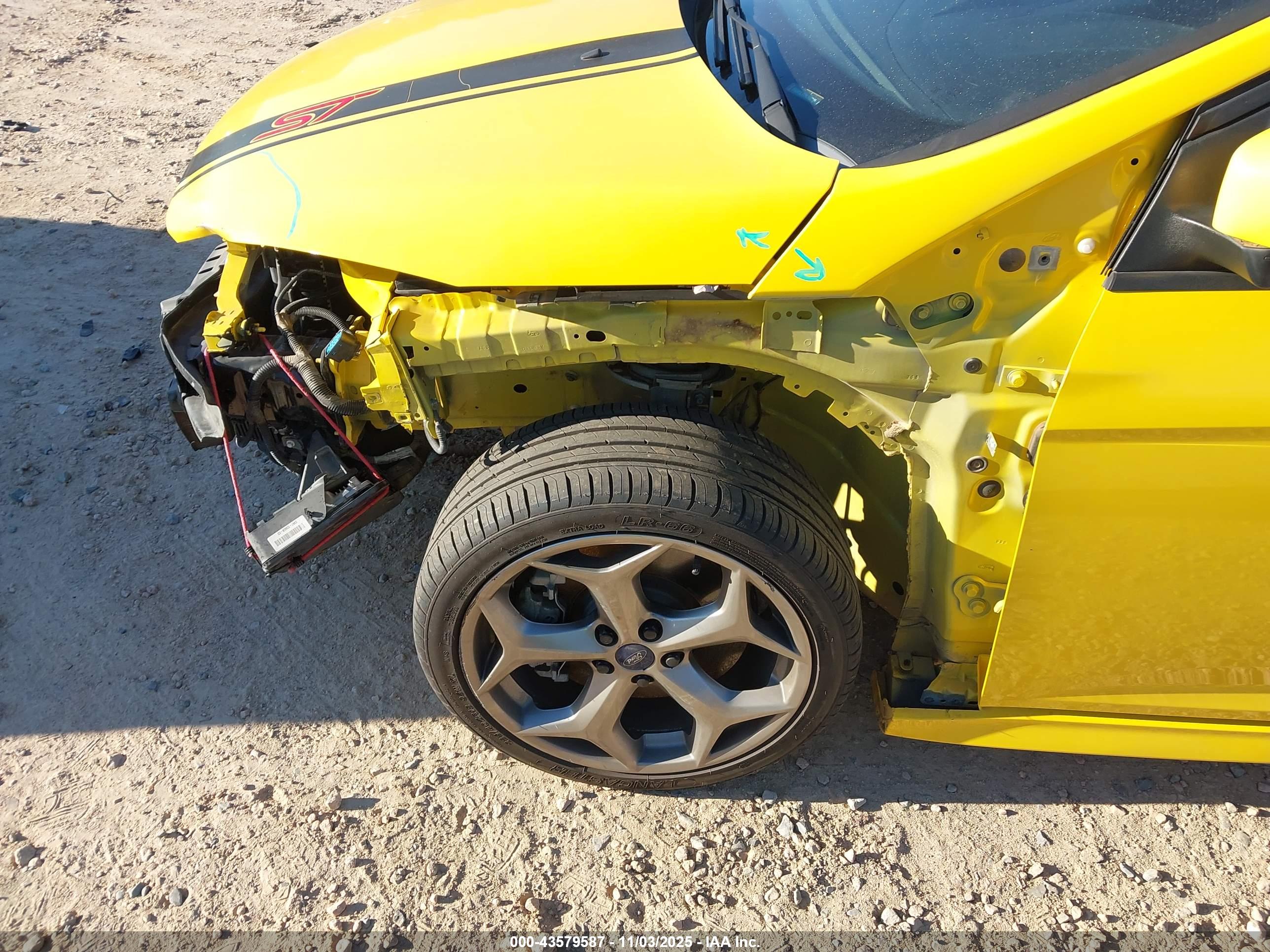 FORD FOCUS image 6
