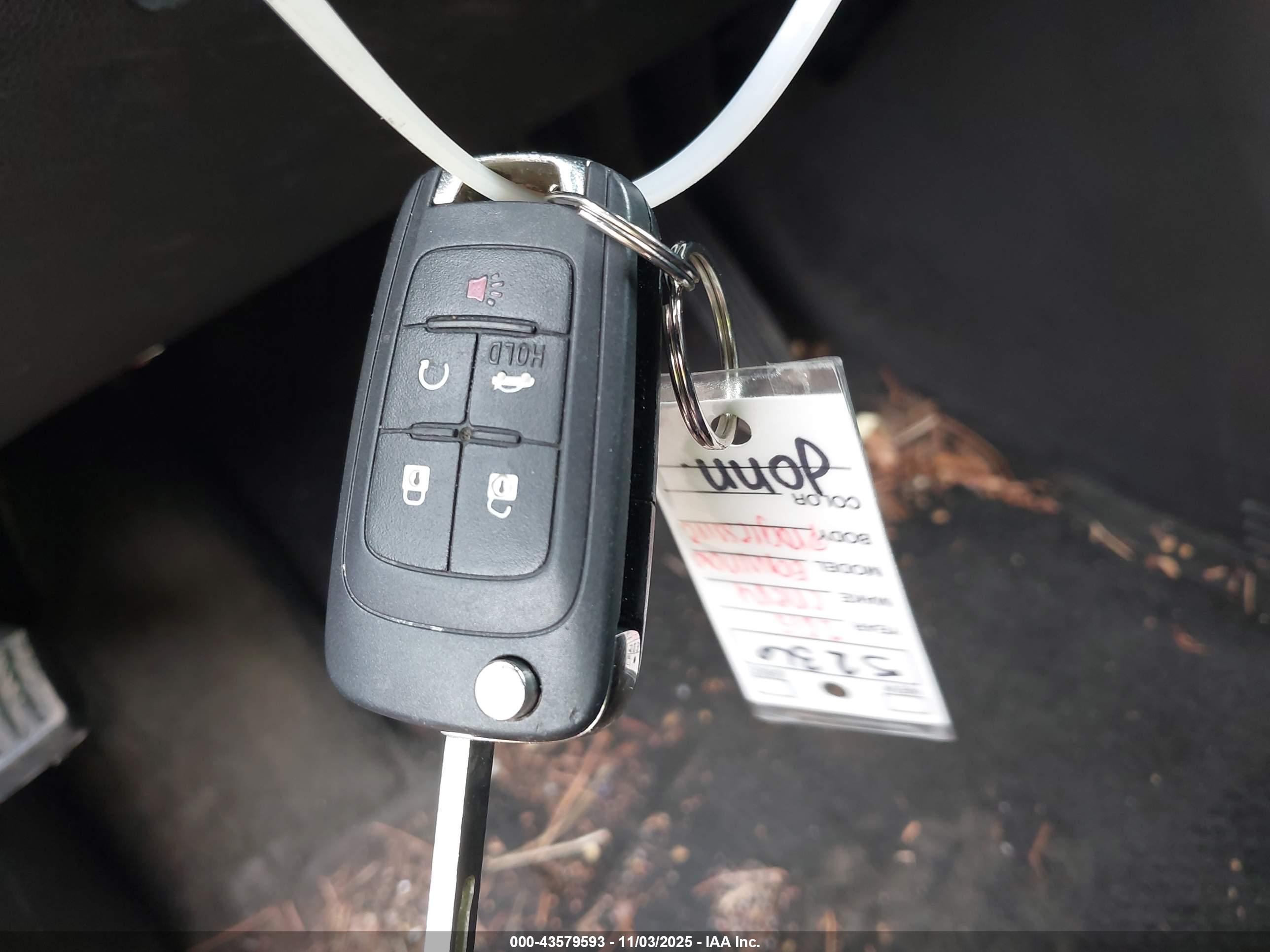 CHEVROLET EQUINOX image 11