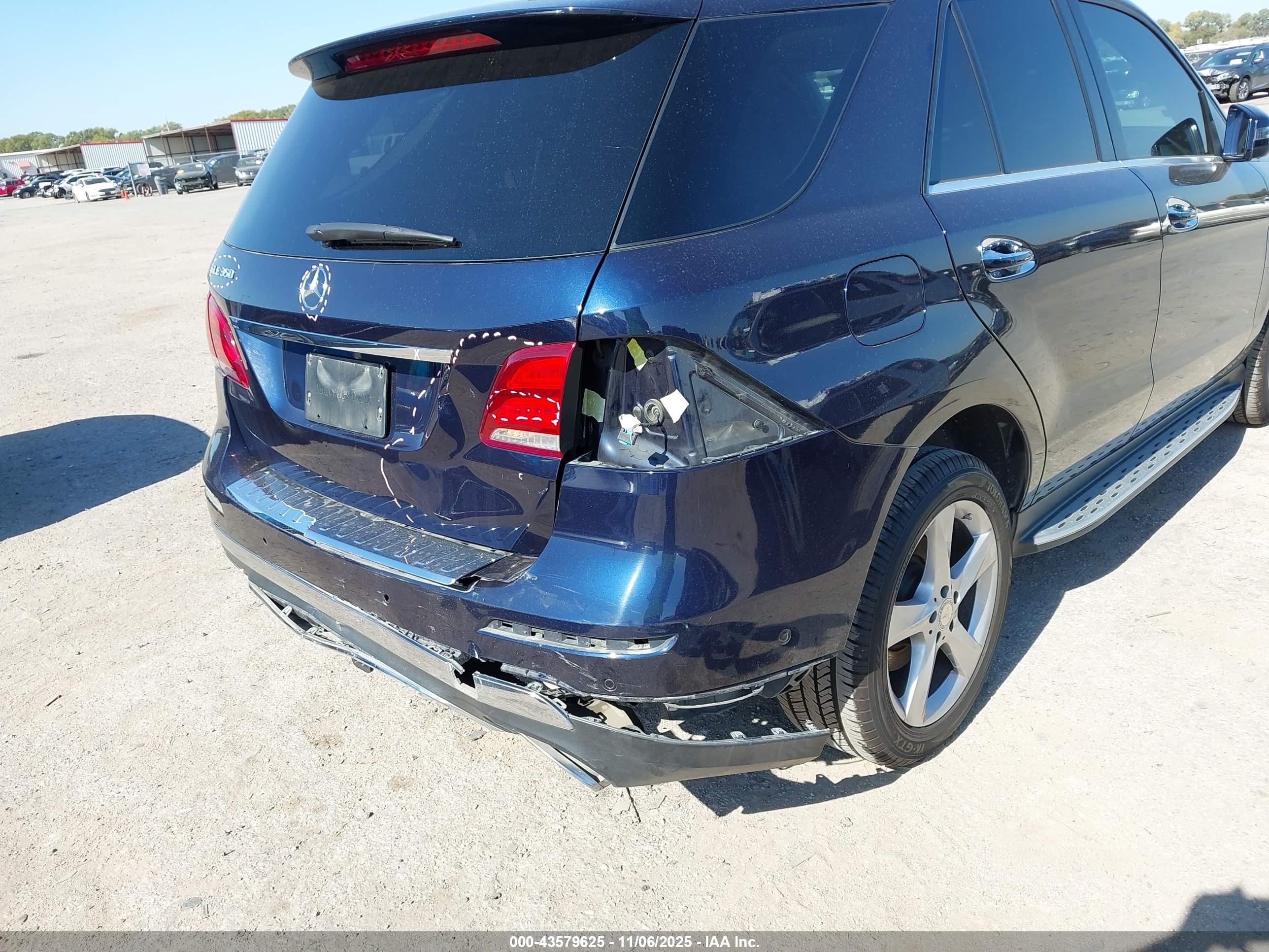 MERCEDES-BENZ GLE image 6