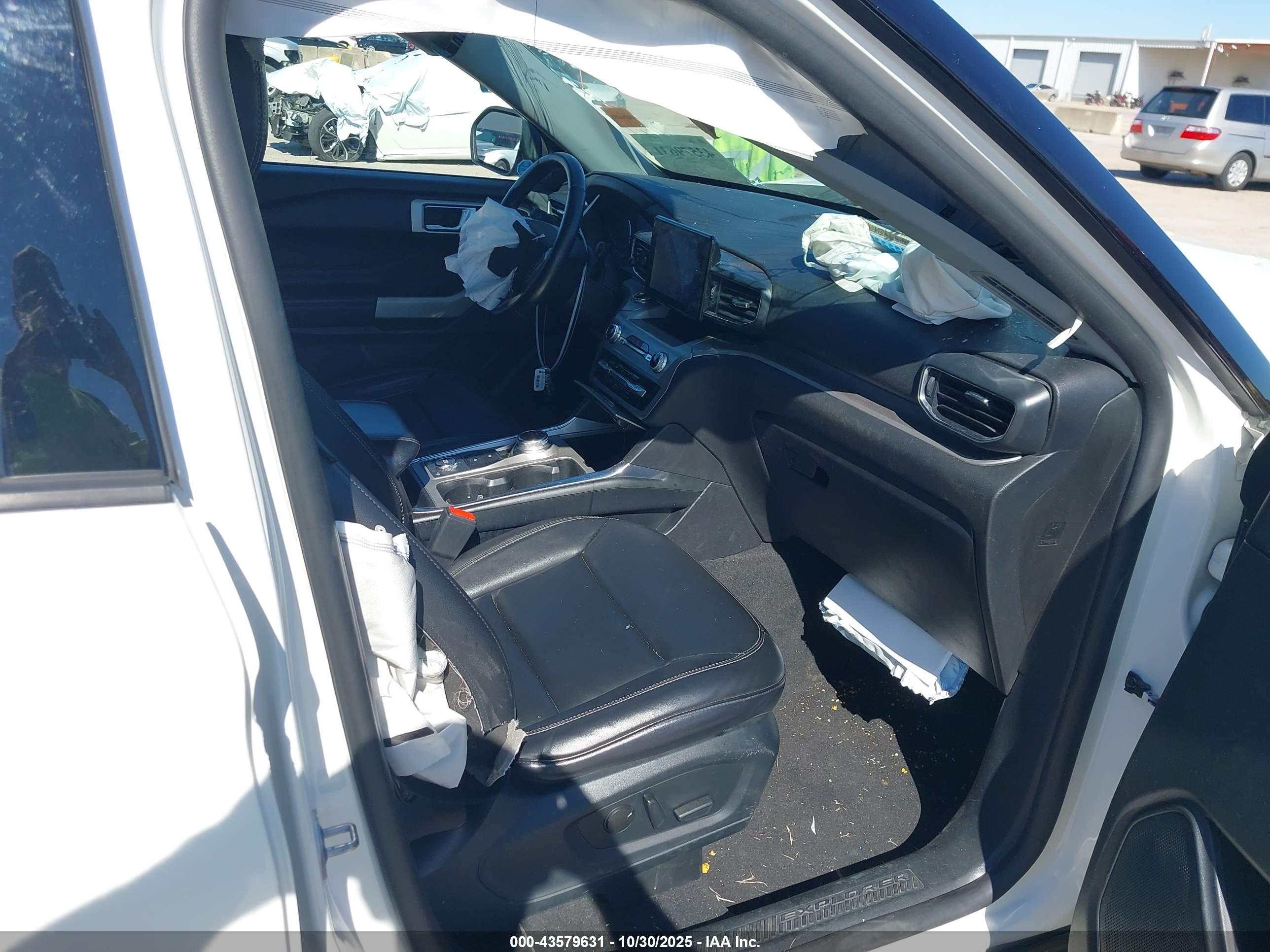 FORD EXPLORER image 5