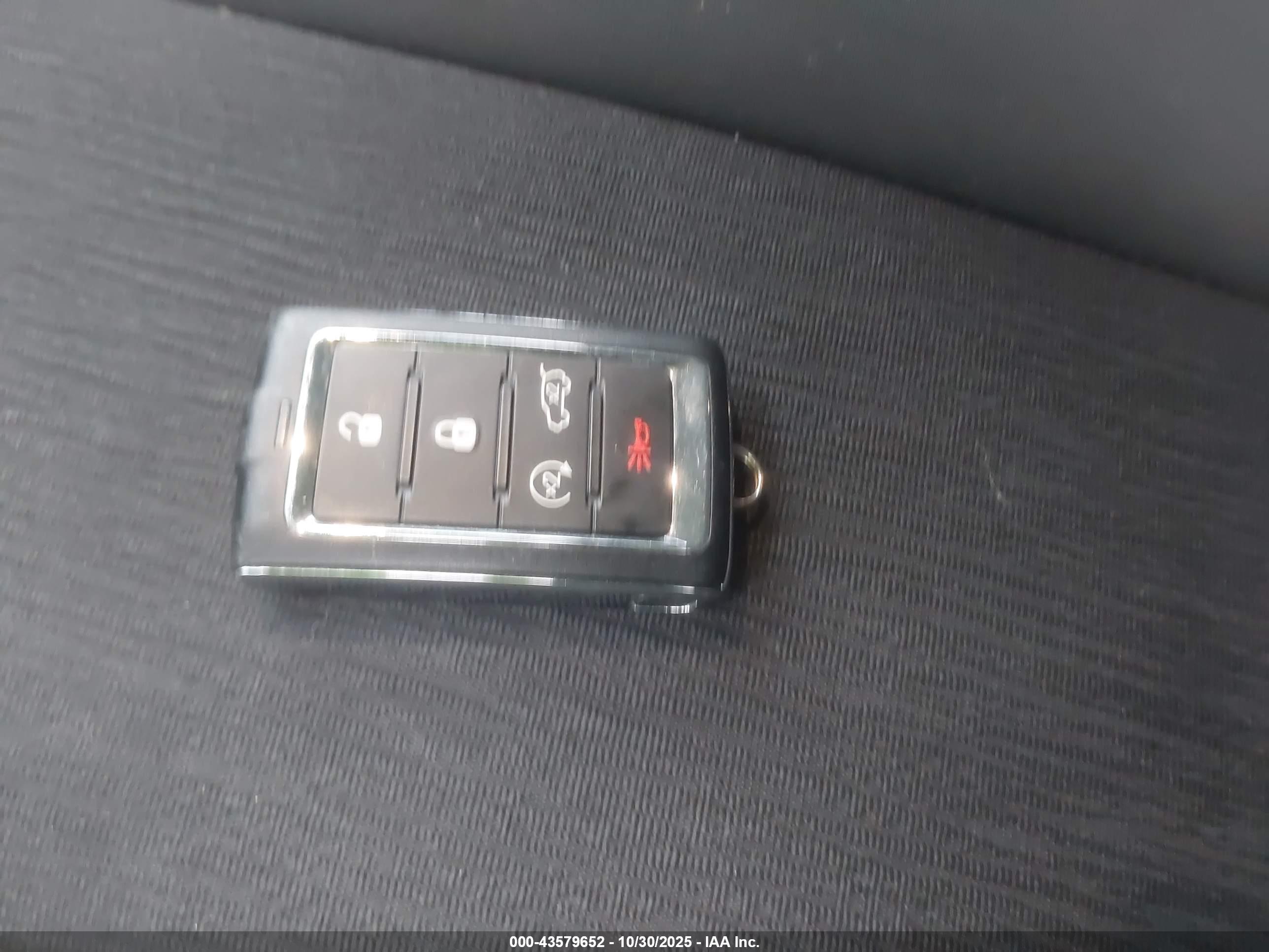 JEEP GRAND image 11