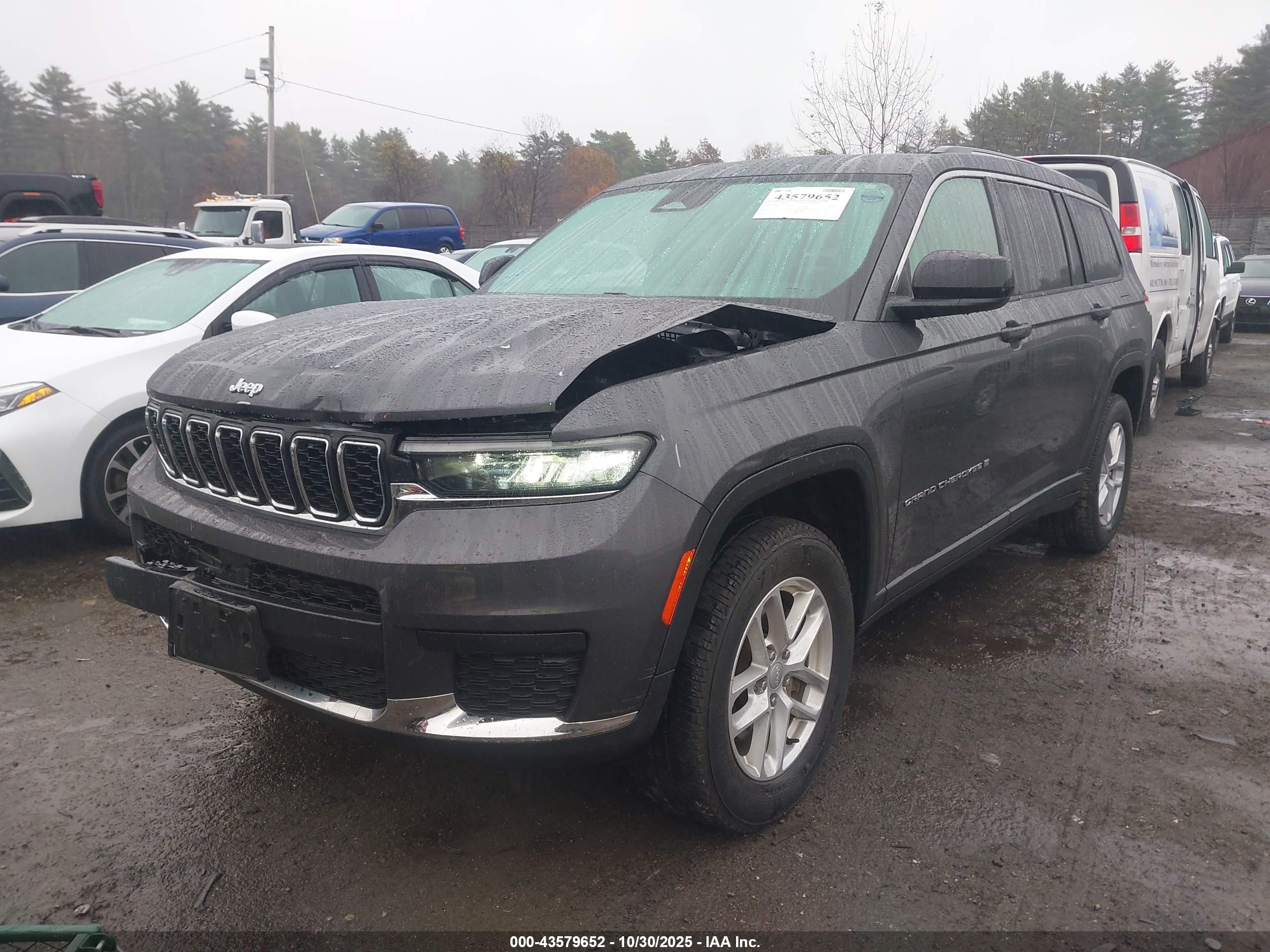 JEEP GRAND image 2