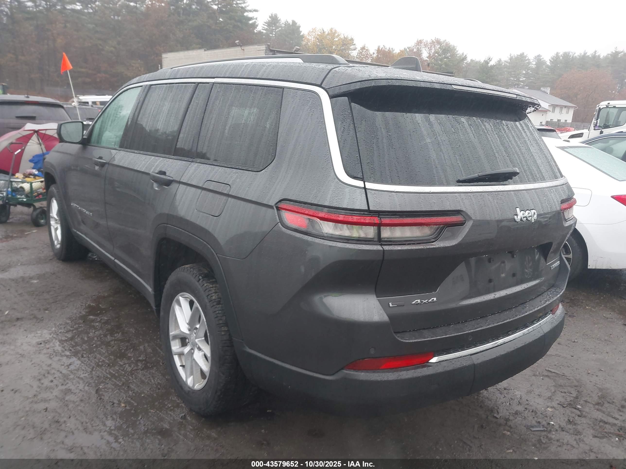 JEEP GRAND image 3