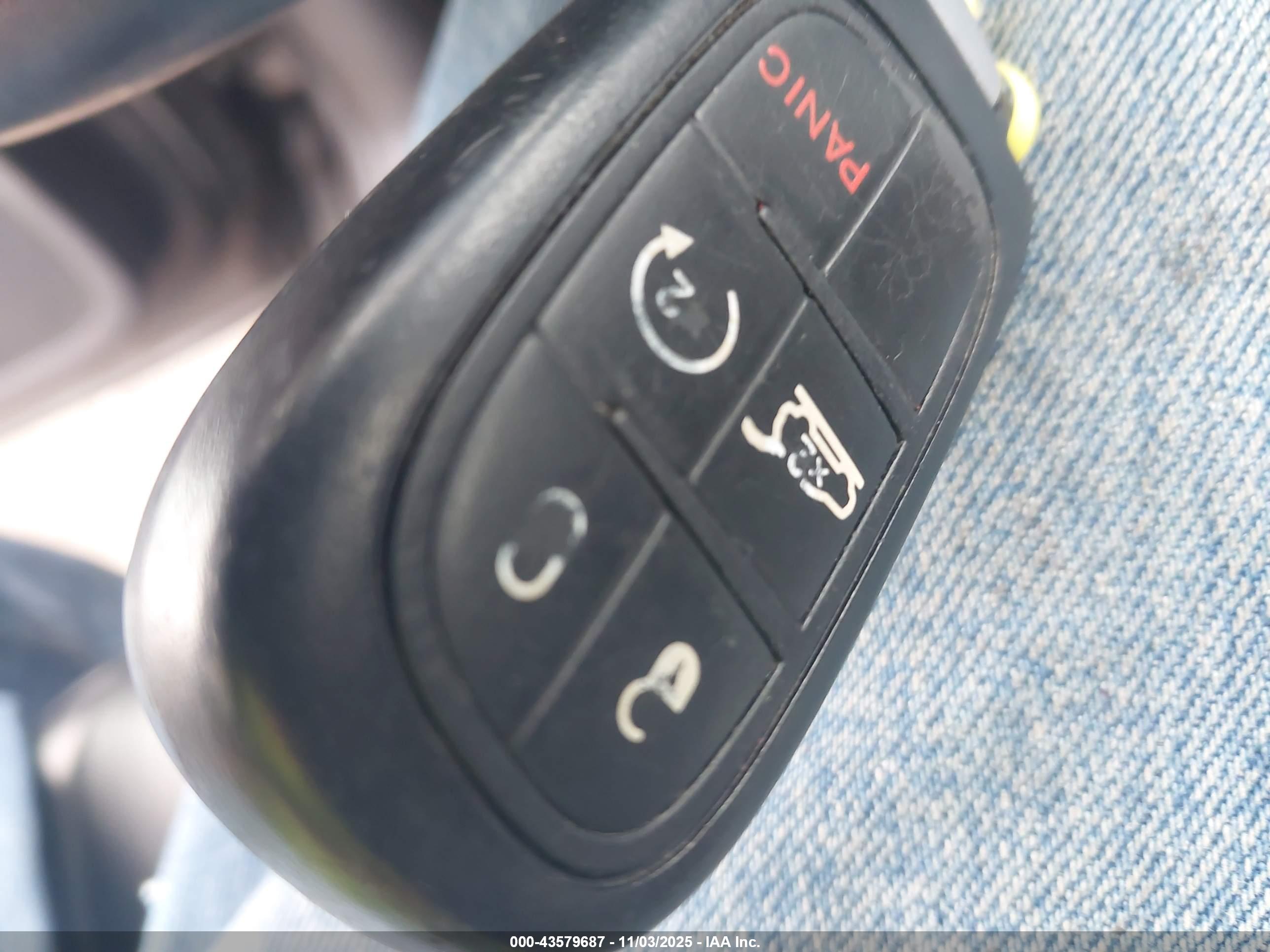 JEEP CHEROKEE image 11