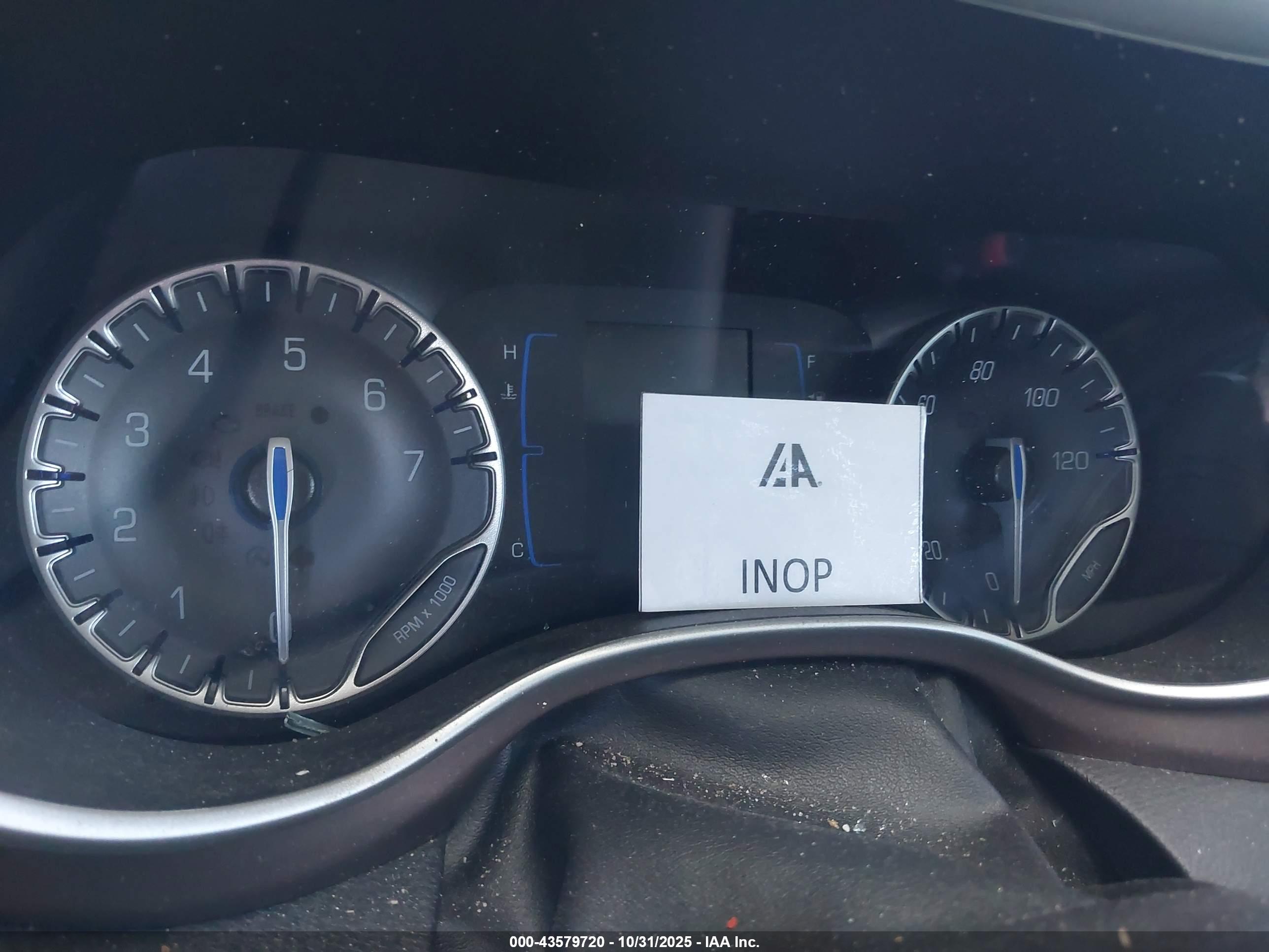 CHRYSLER VOYAGER image 7