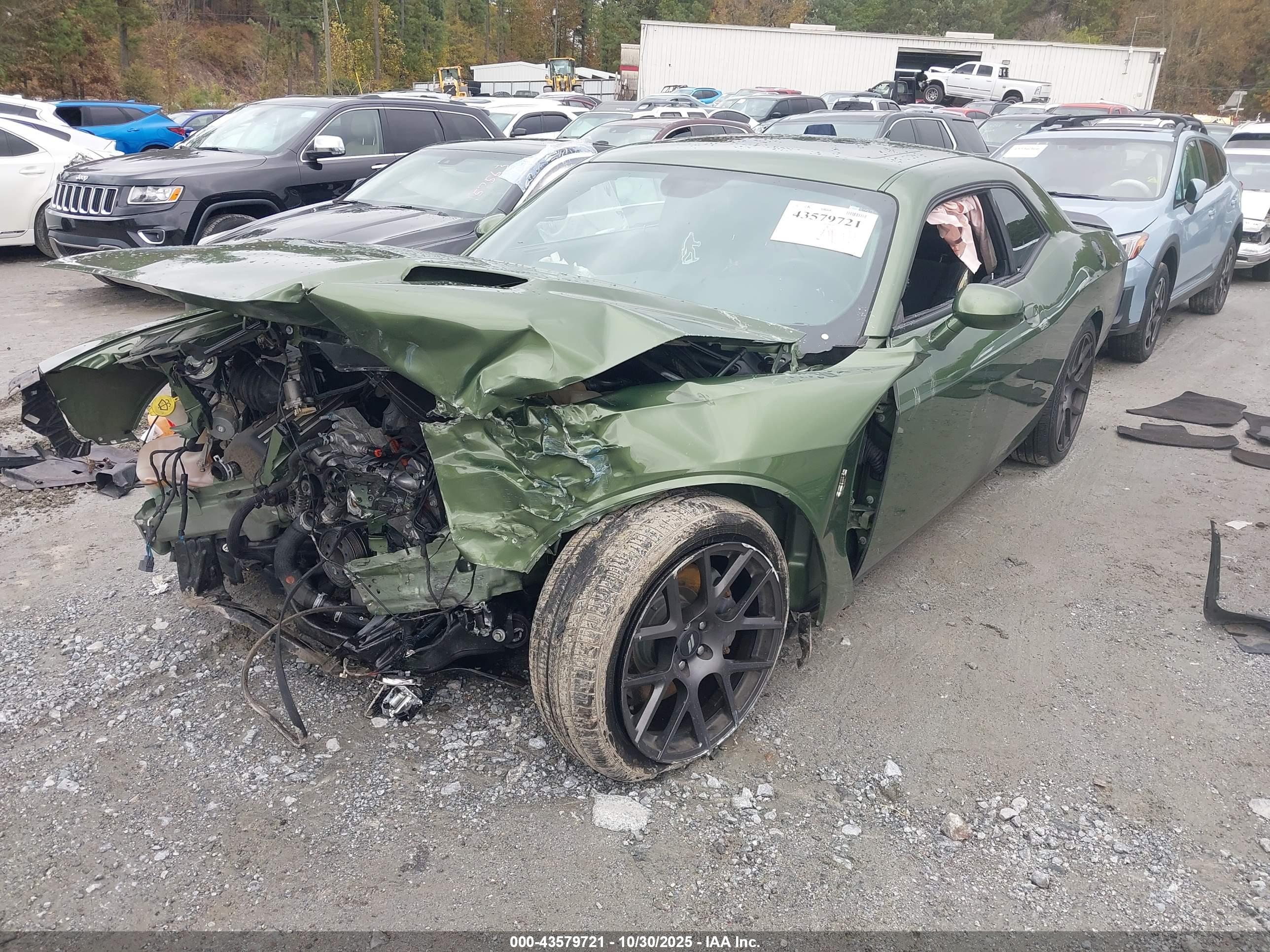 DODGE CHALLENGER image 2