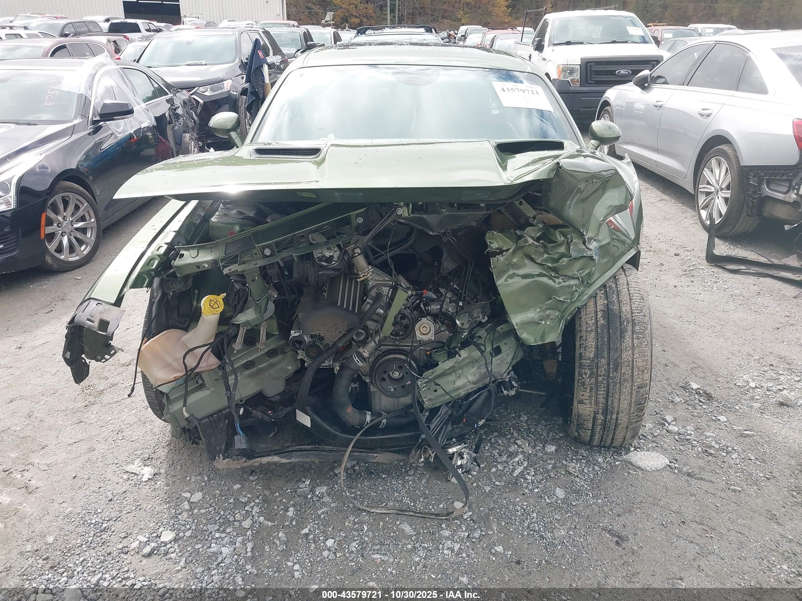DODGE CHALLENGER image 6