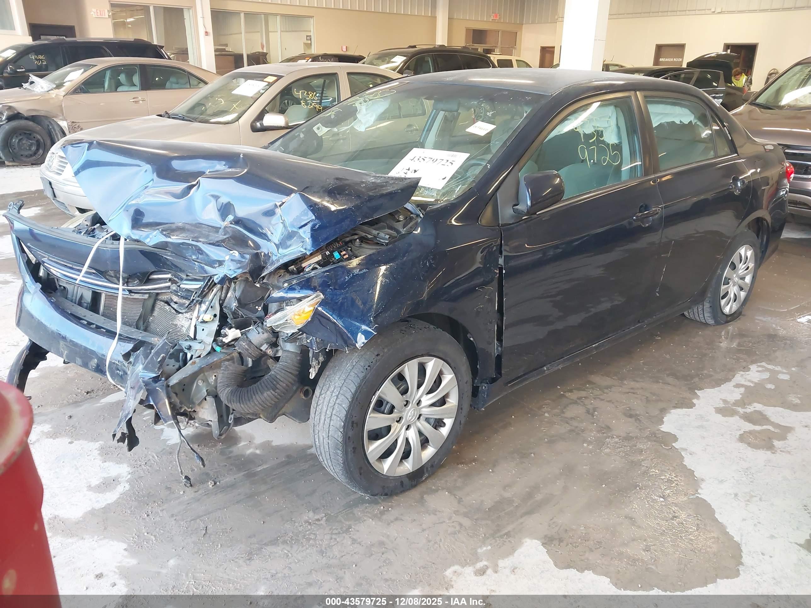 TOYOTA COROLLA image 2