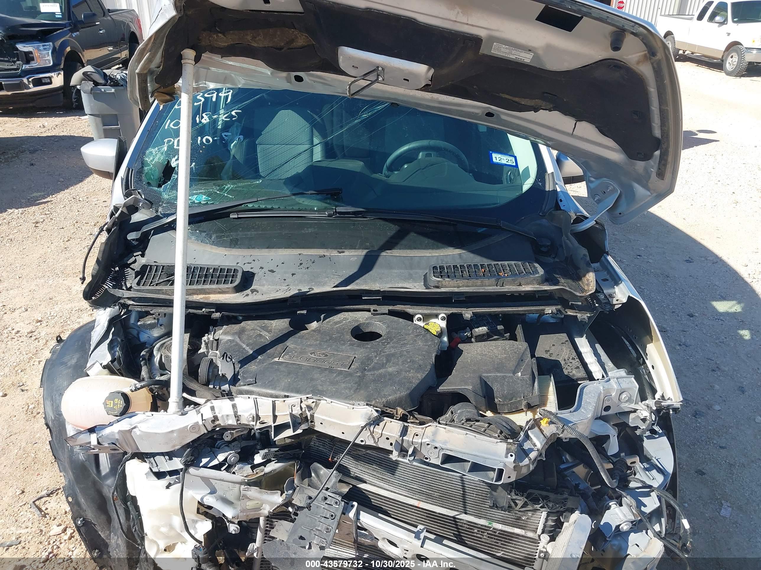 FORD ESCAPE image 10