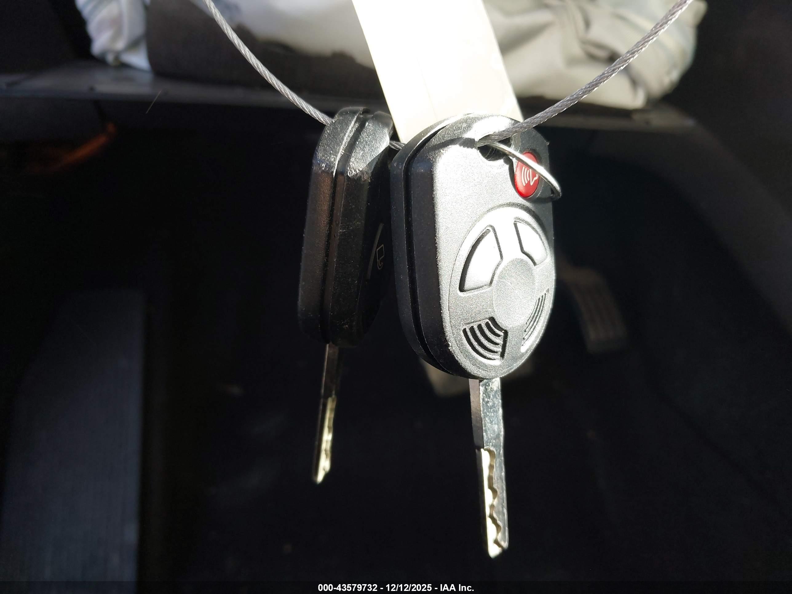 FORD ESCAPE image 11