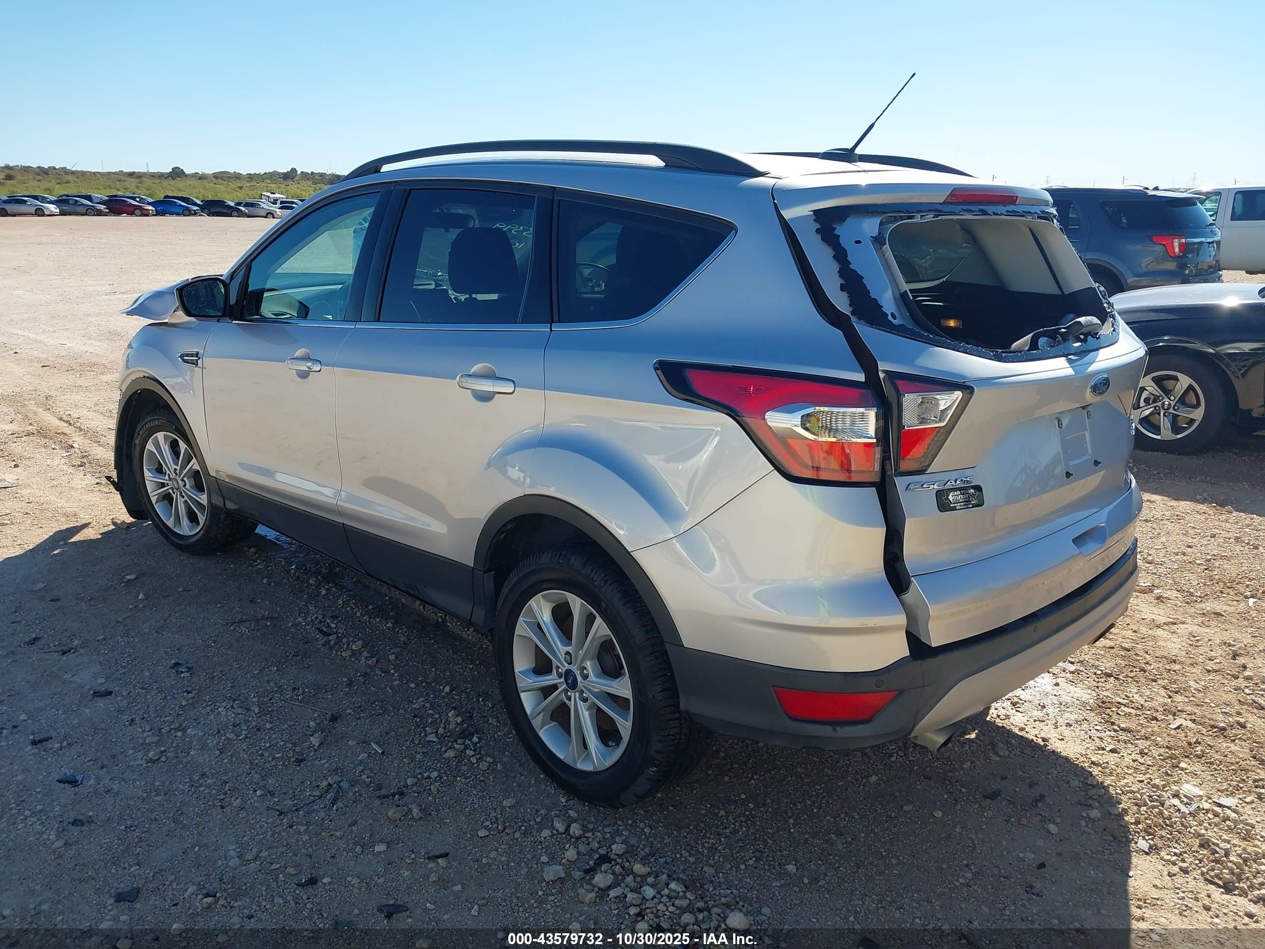 FORD ESCAPE image 3