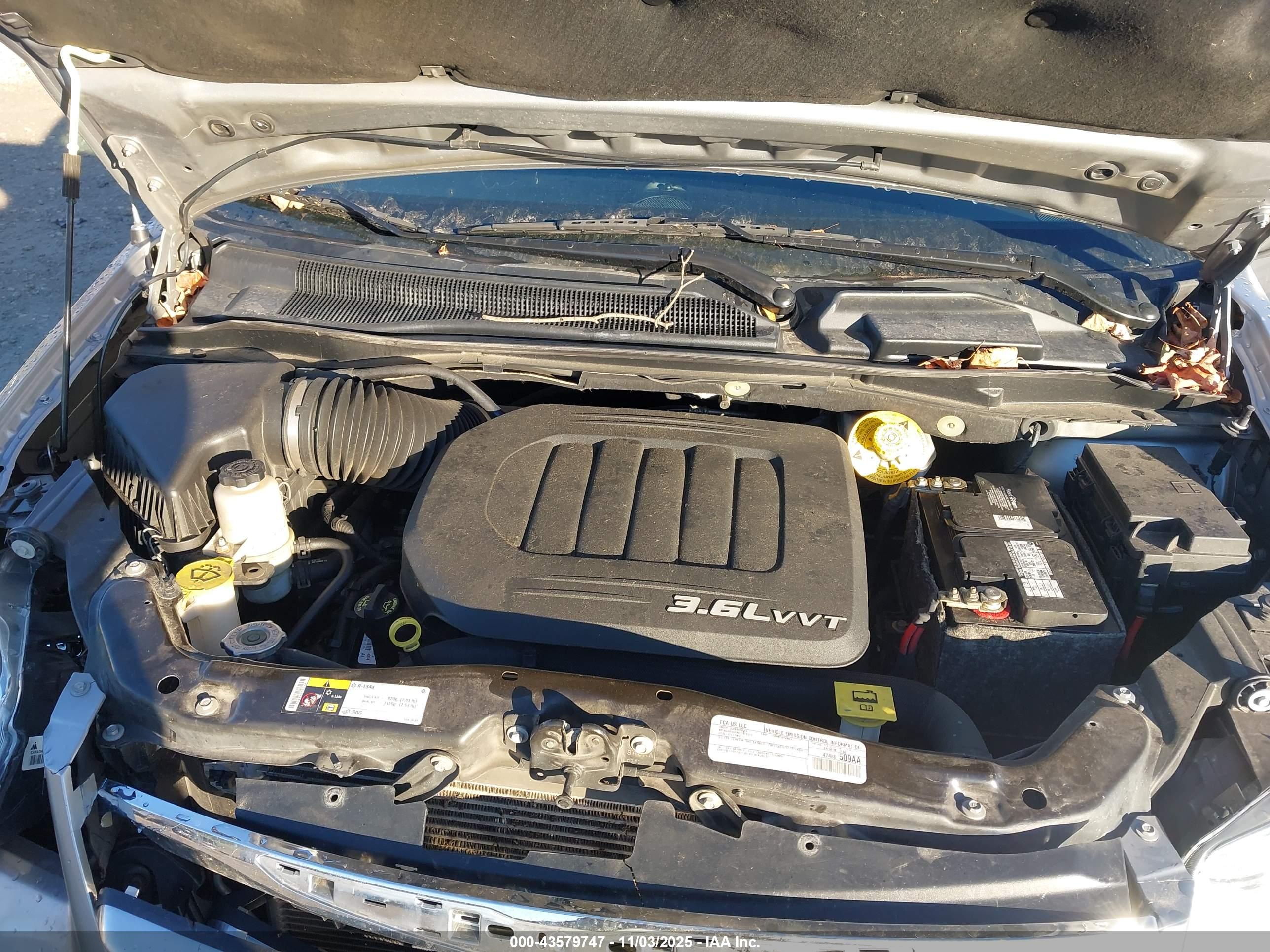 CHRYSLER TOWN image 10