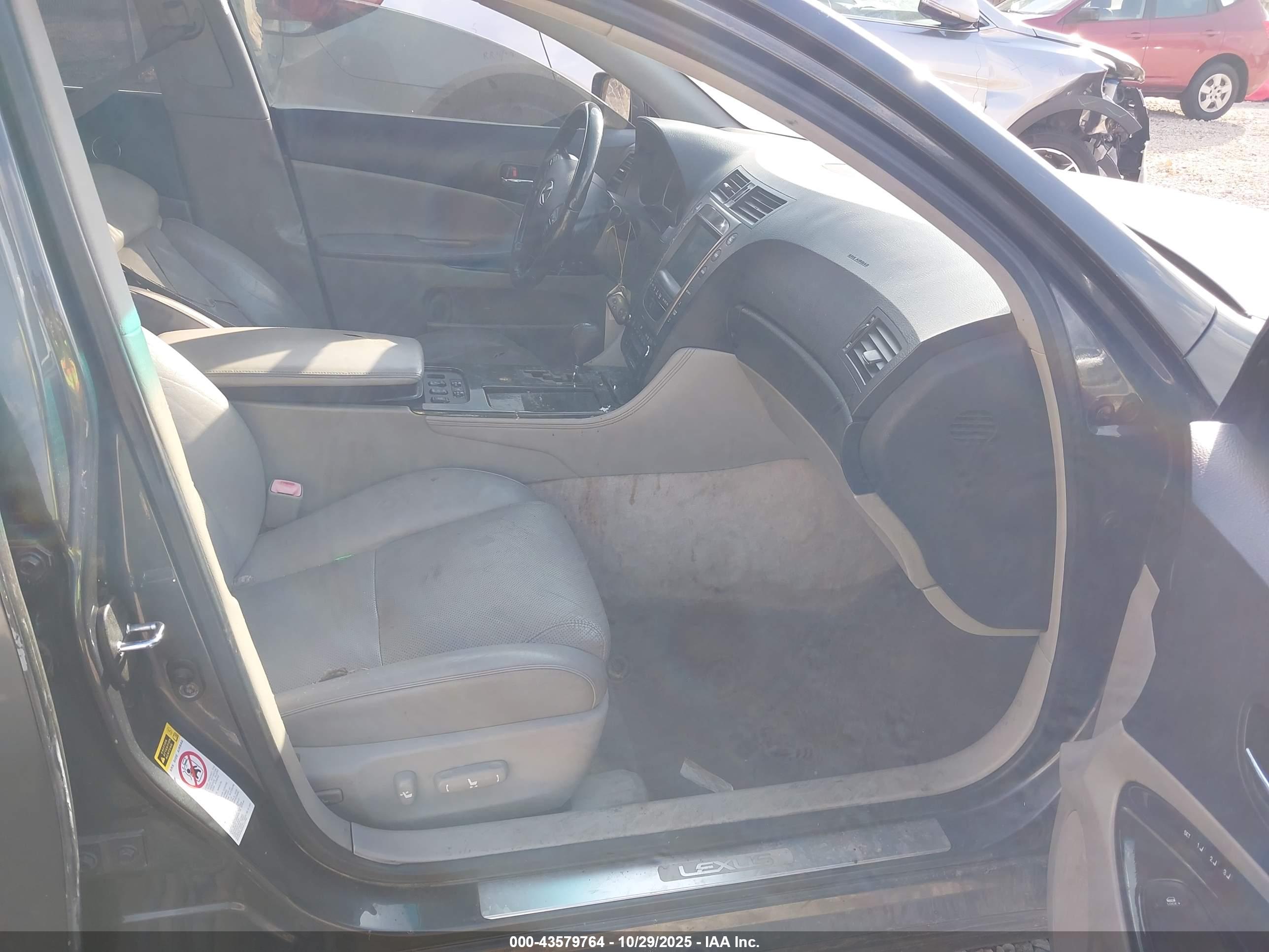 LEXUS GS image 5