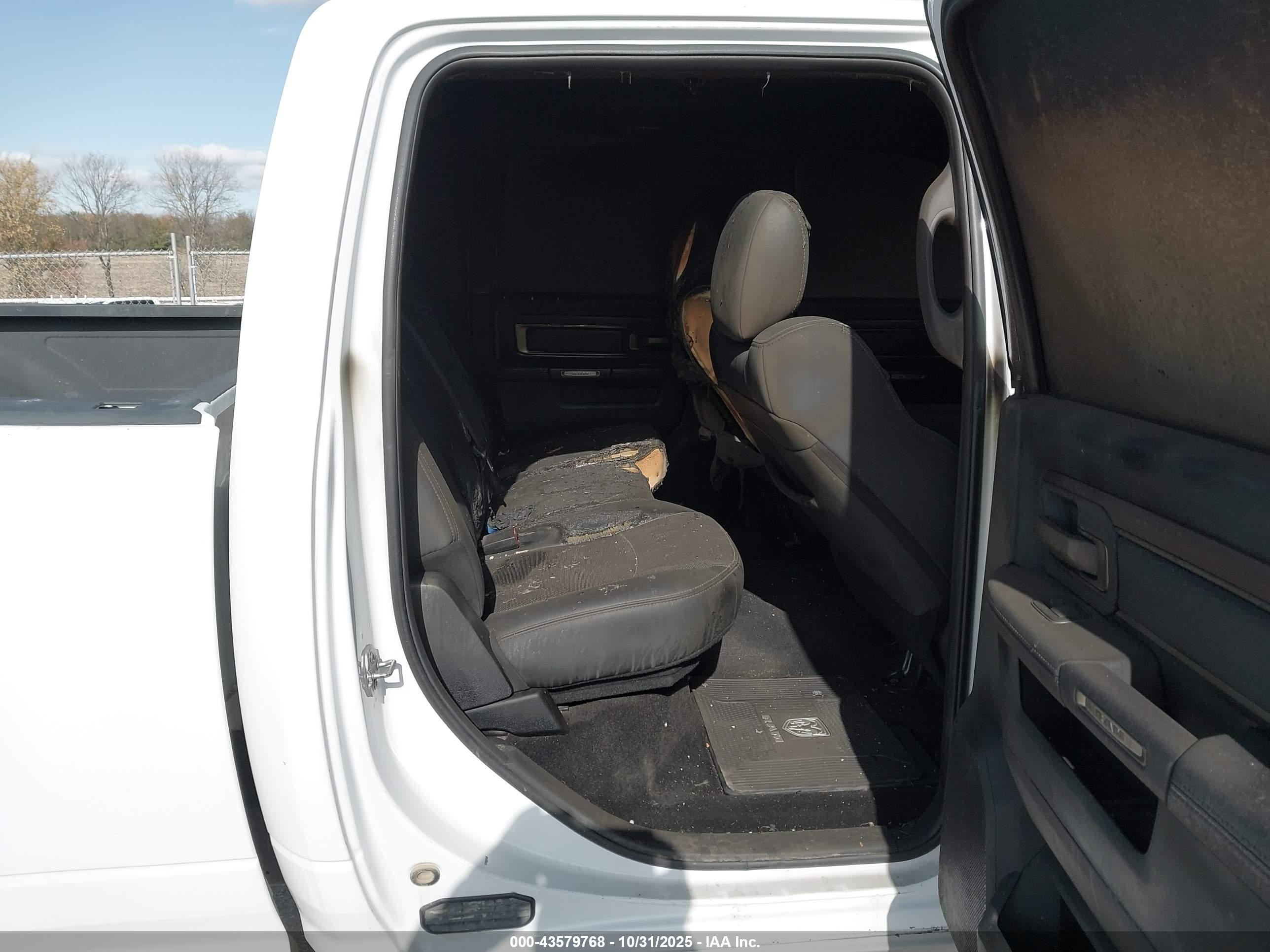 RAM 2500 image 7