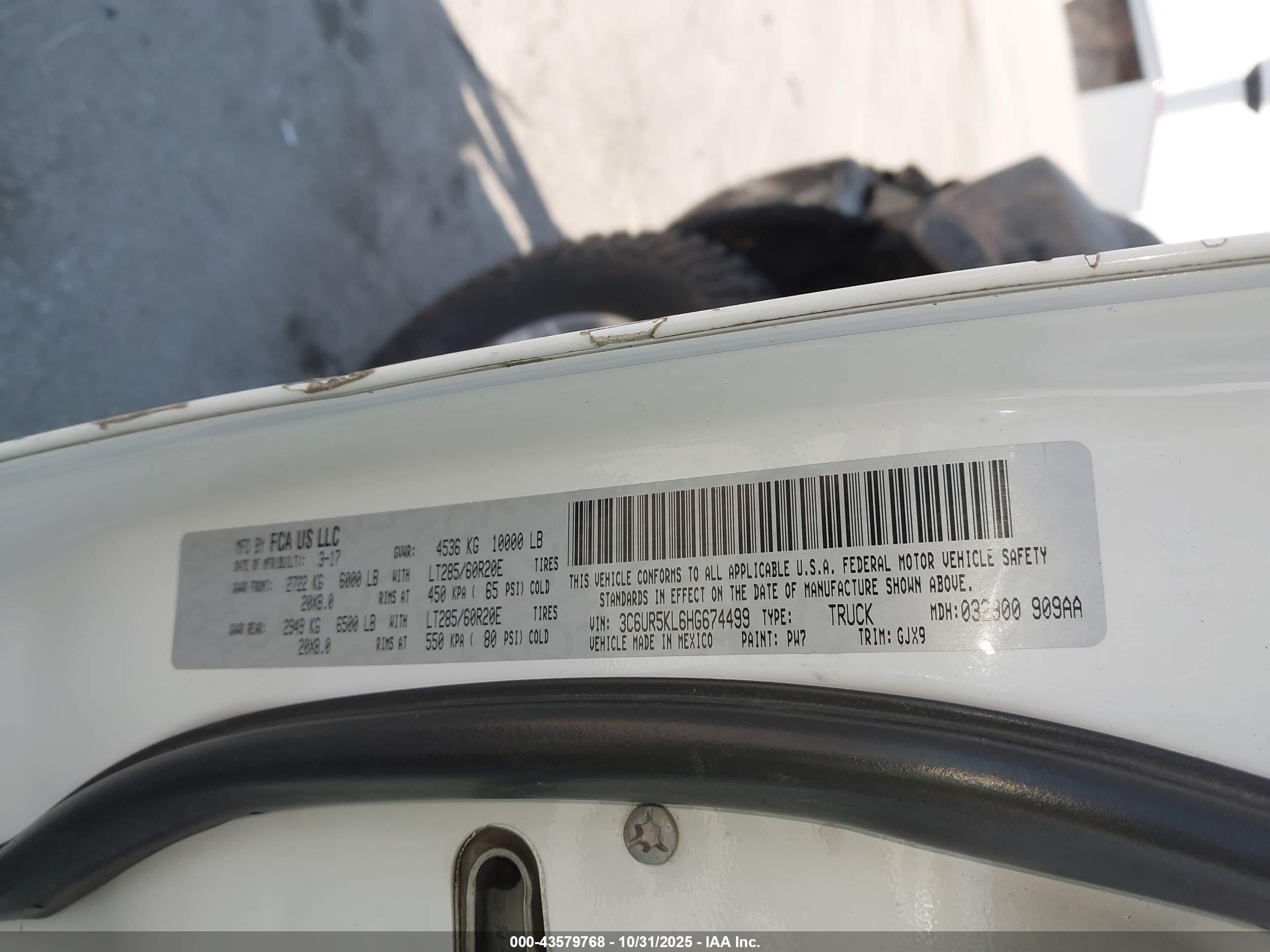 RAM 2500 image 9