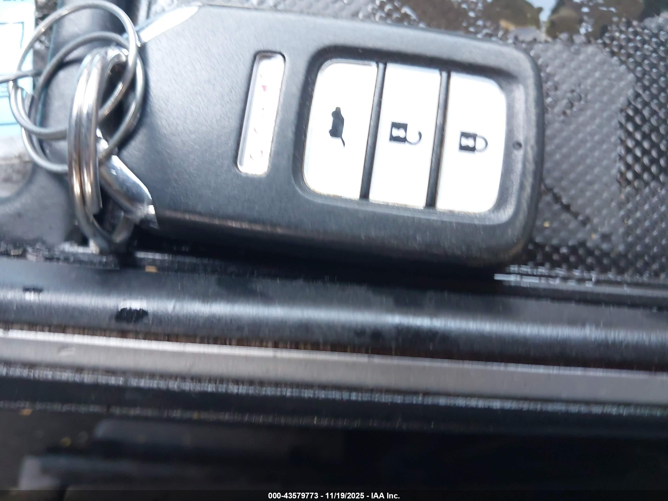 HONDA CR-V image 11