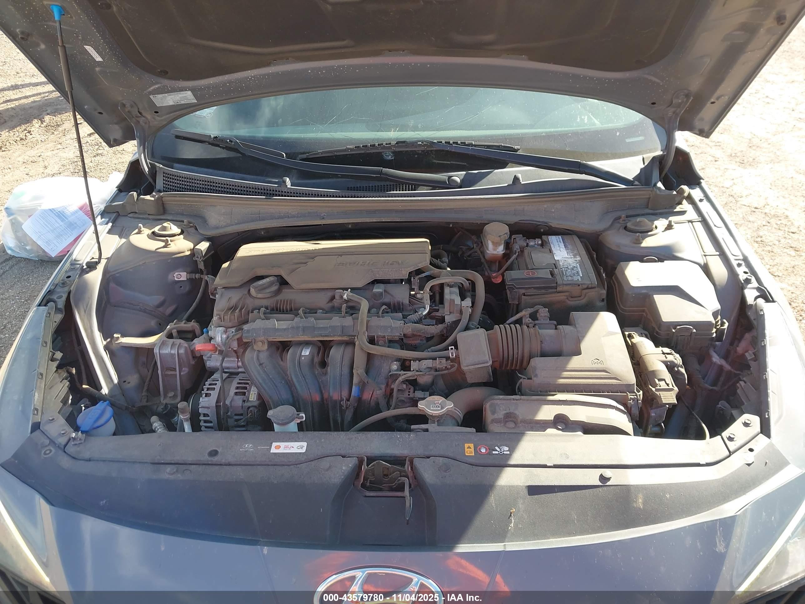 HYUNDAI ELANTRA image 10