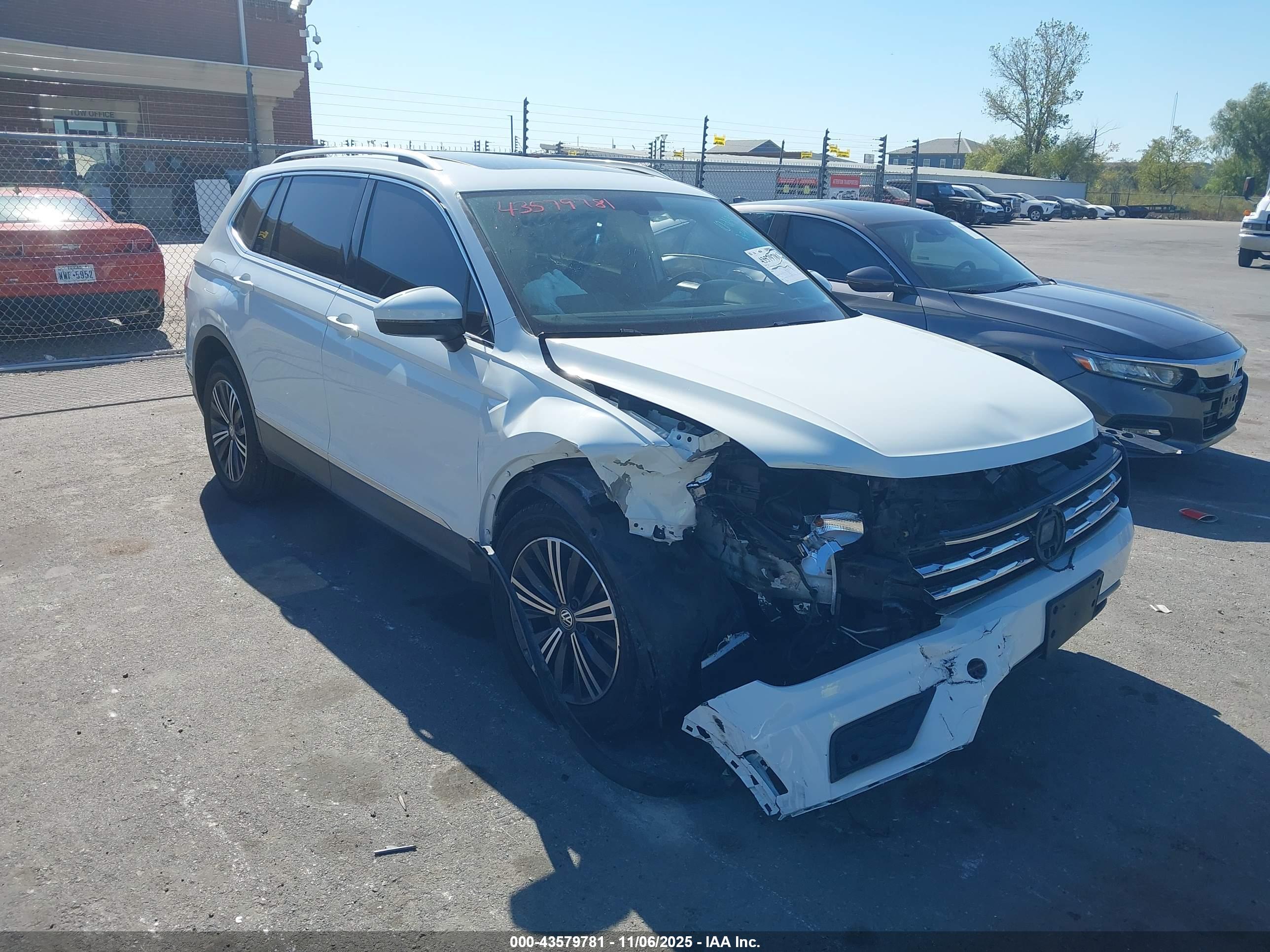 VOLKSWAGEN TIGUAN image 6