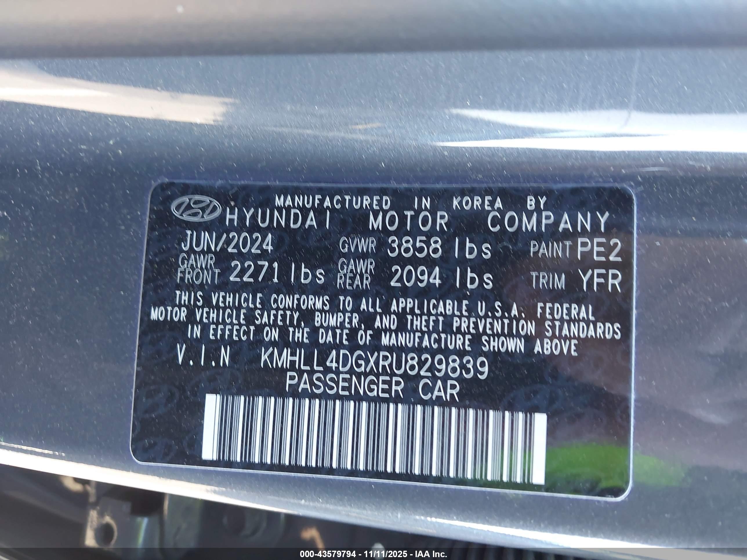 HYUNDAI ELANTRA image 9