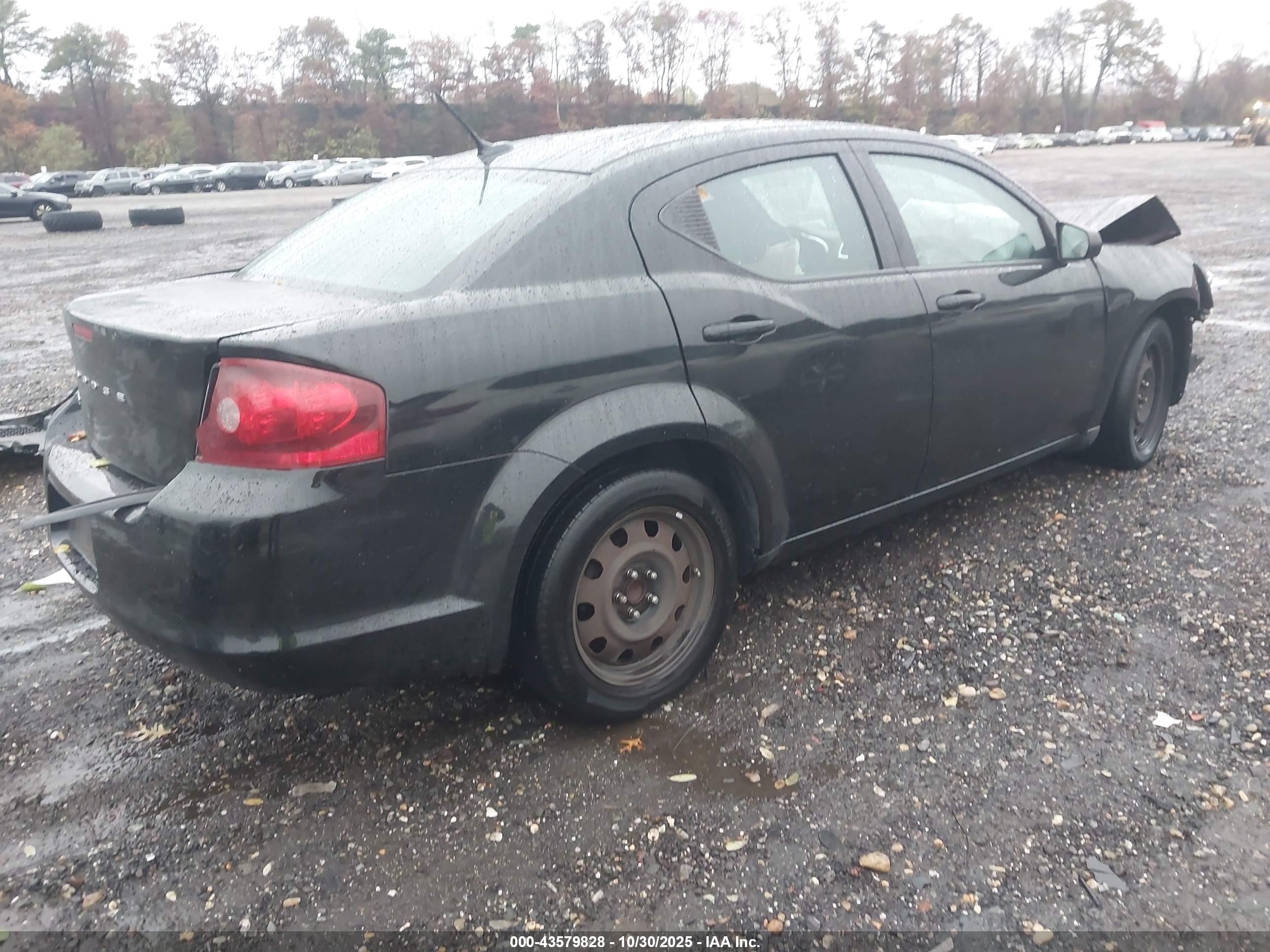 DODGE AVENGER image 4