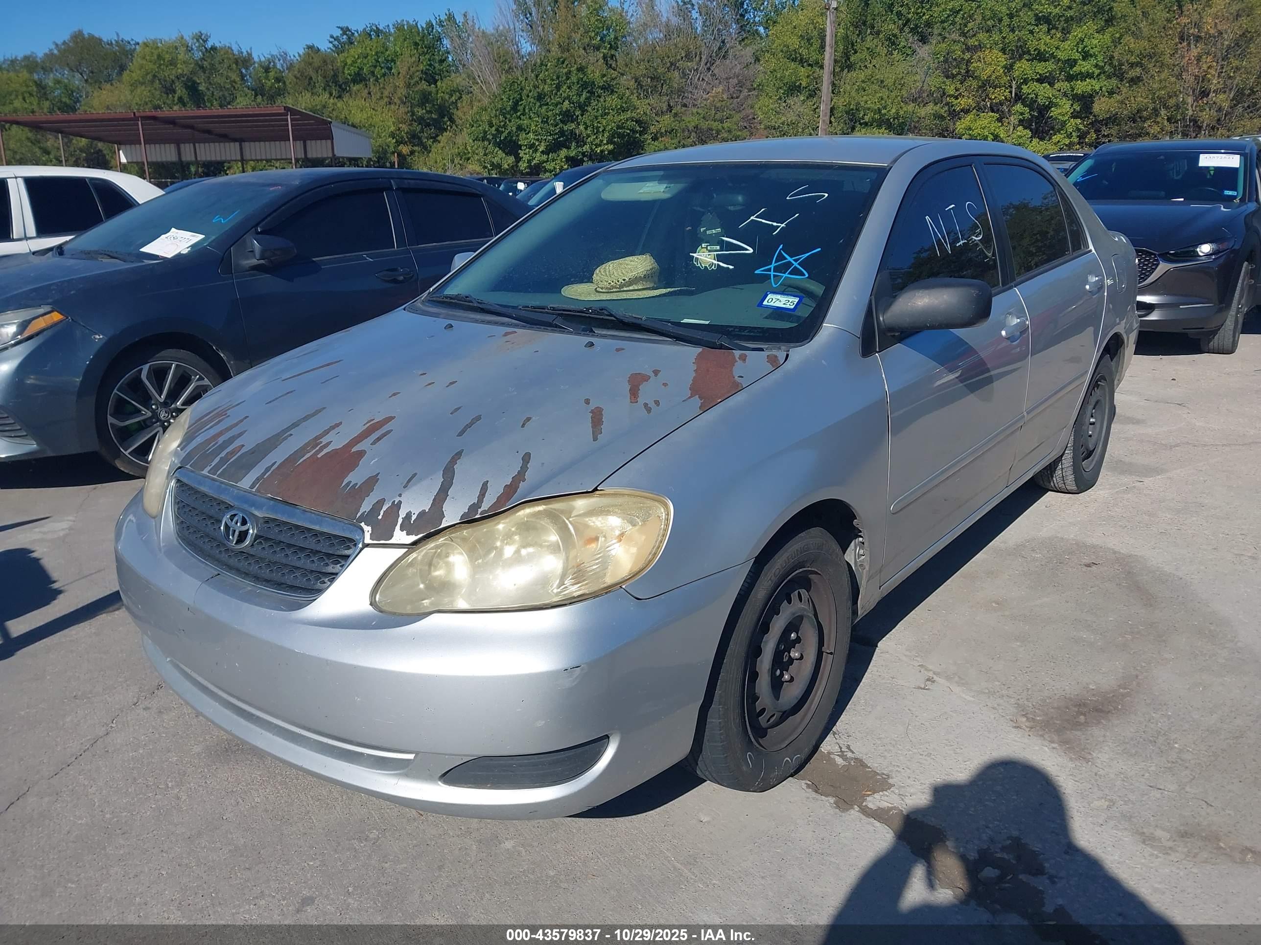 TOYOTA COROLLA image 2