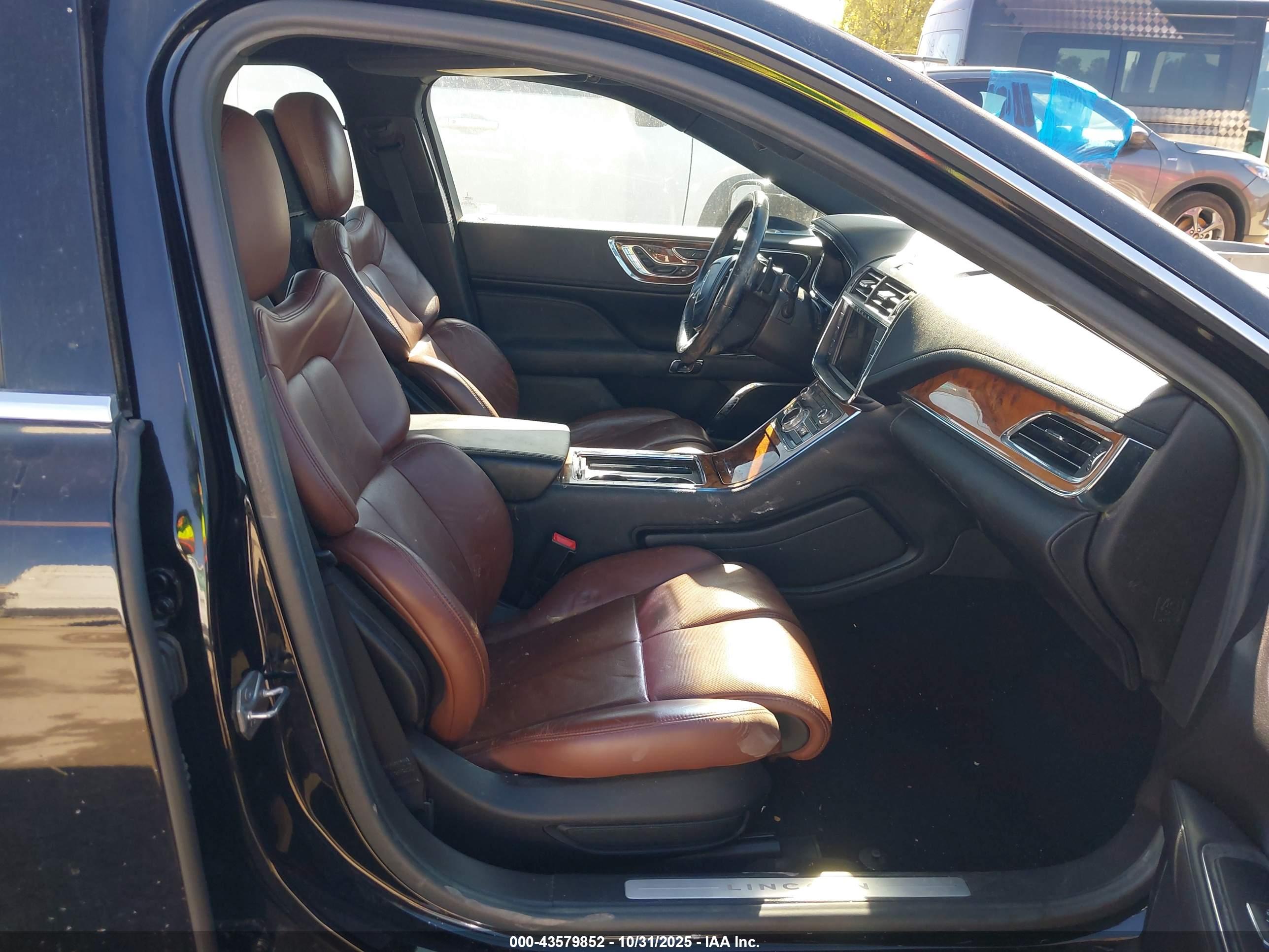 LINCOLN CONTINENTAL image 5