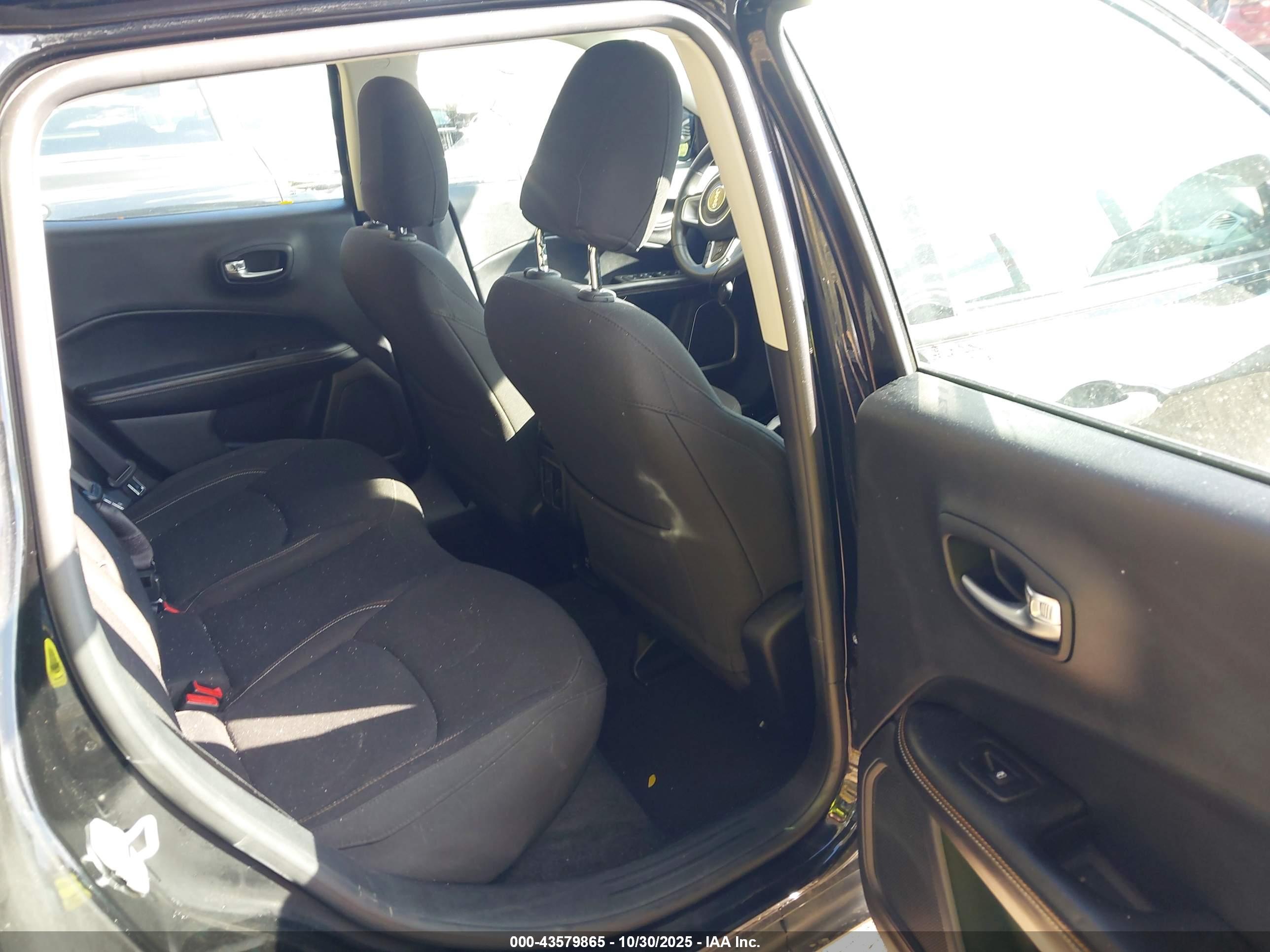 JEEP COMPASS image 8