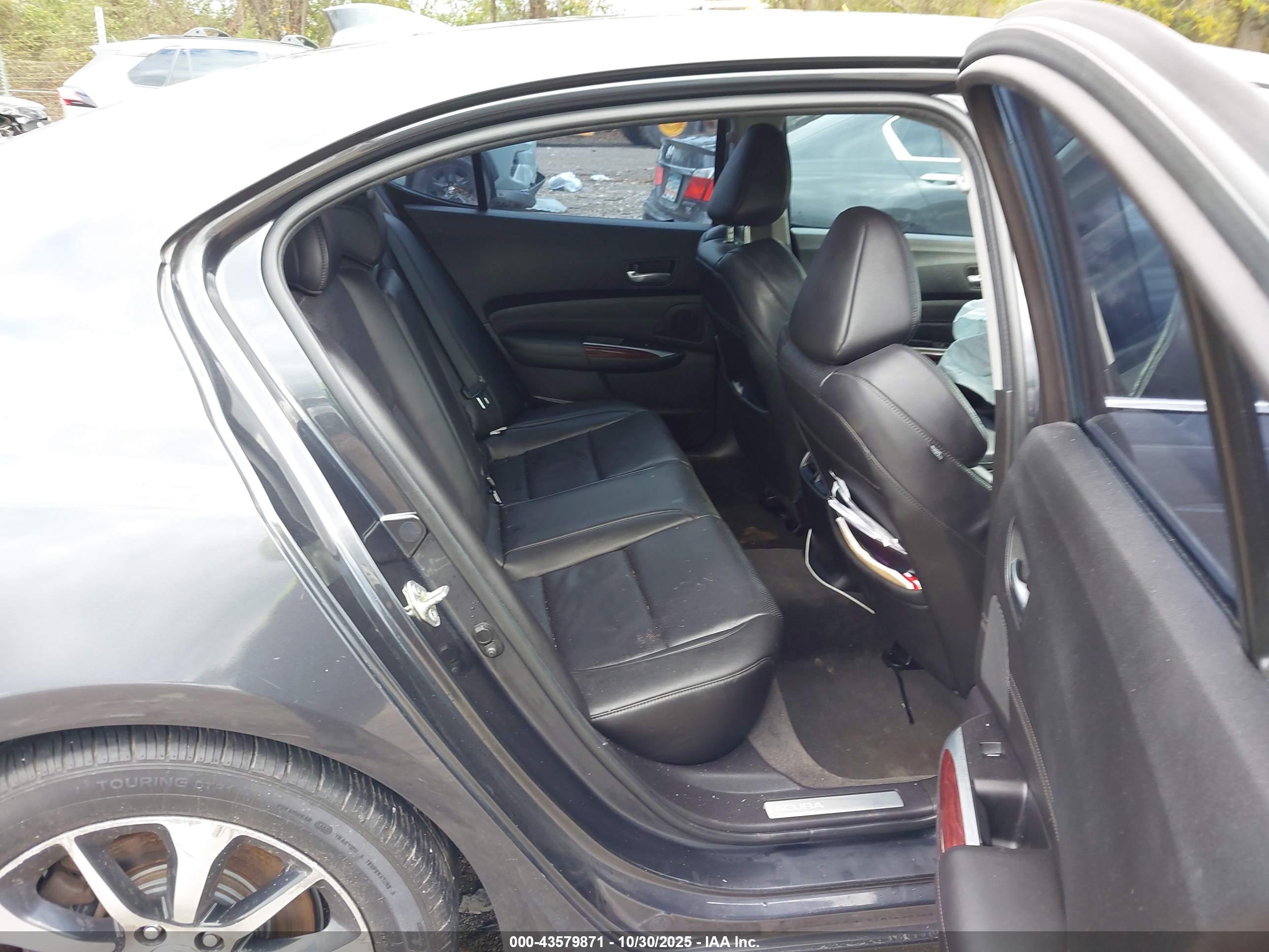 ACURA TLX image 8