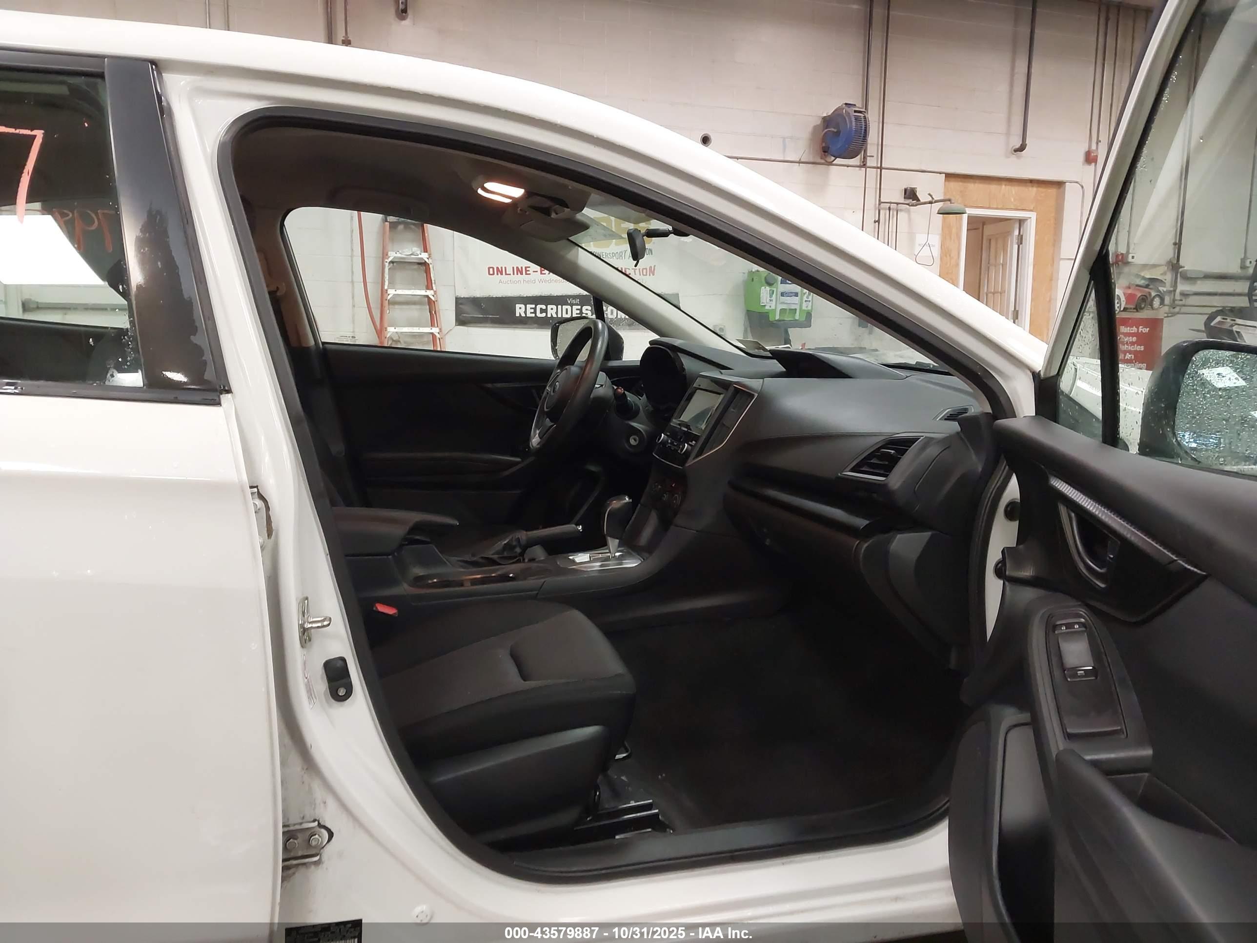 SUBARU IMPREZA image 5