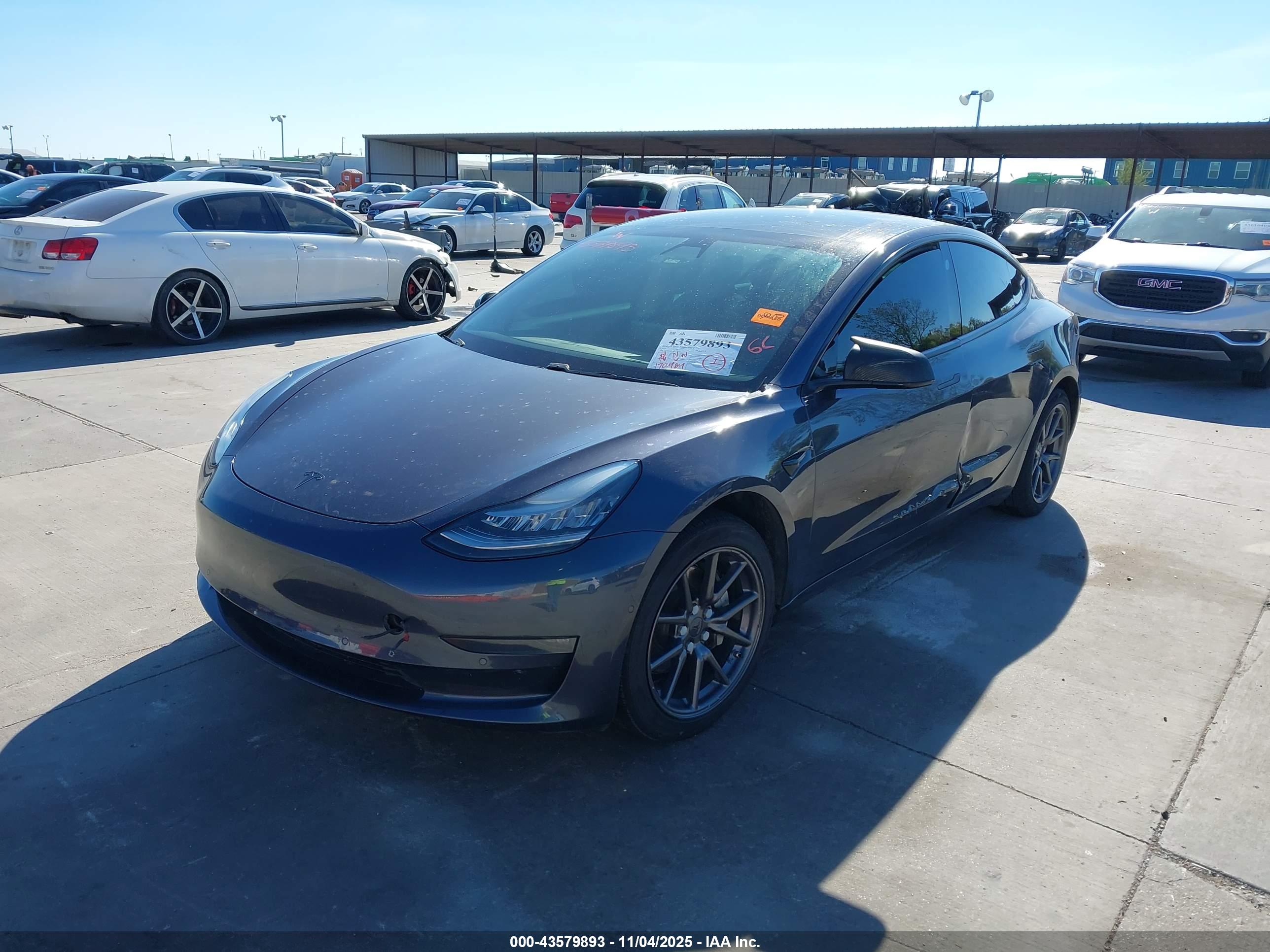 TESLA MODEL image 2